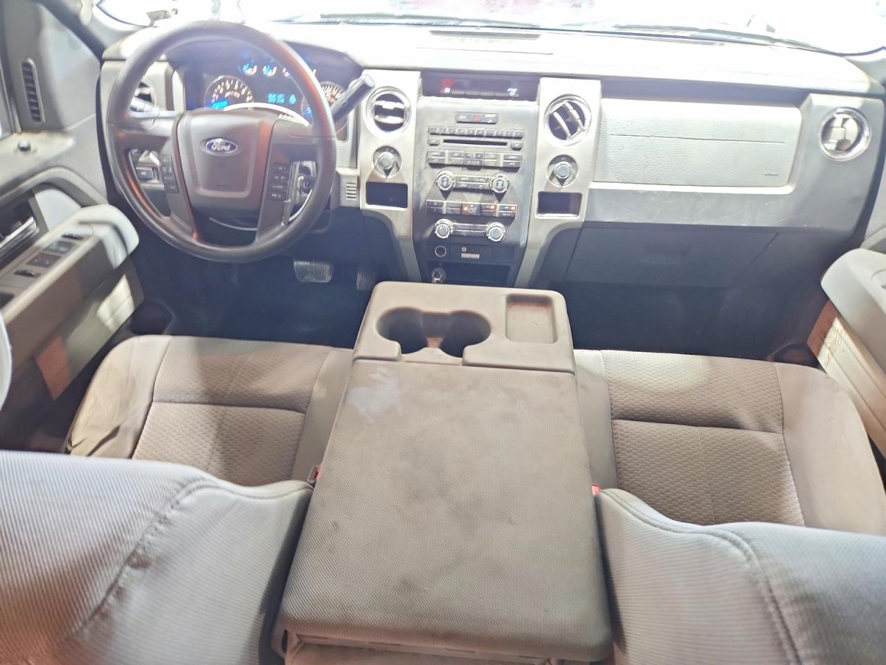 2014 Ford F150 Supercrew Silver vin: 1FTFW1EF9EFB18807