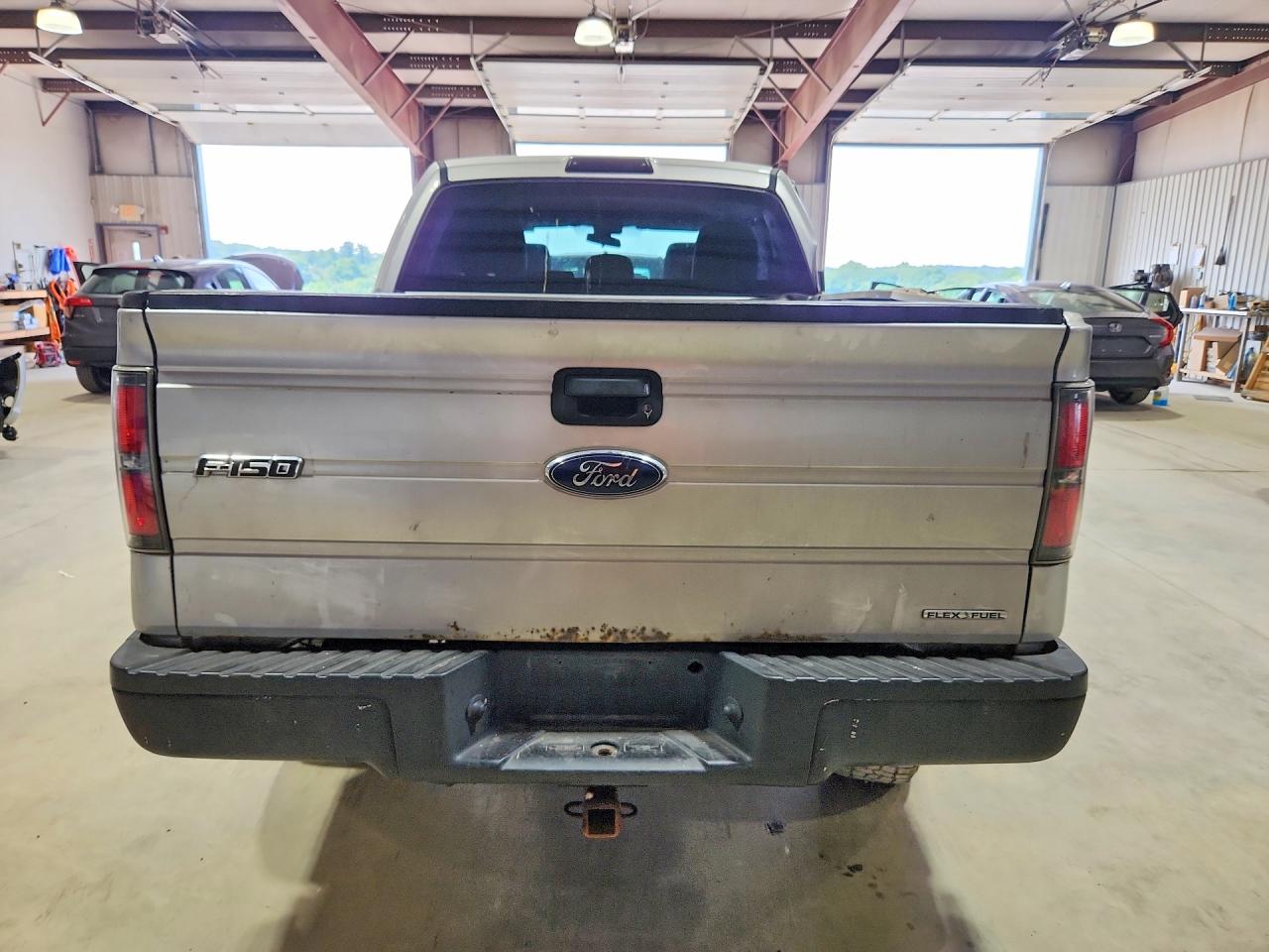 2014 Ford F150 Supercrew Silver vin: 1FTFW1EF9EFB18807