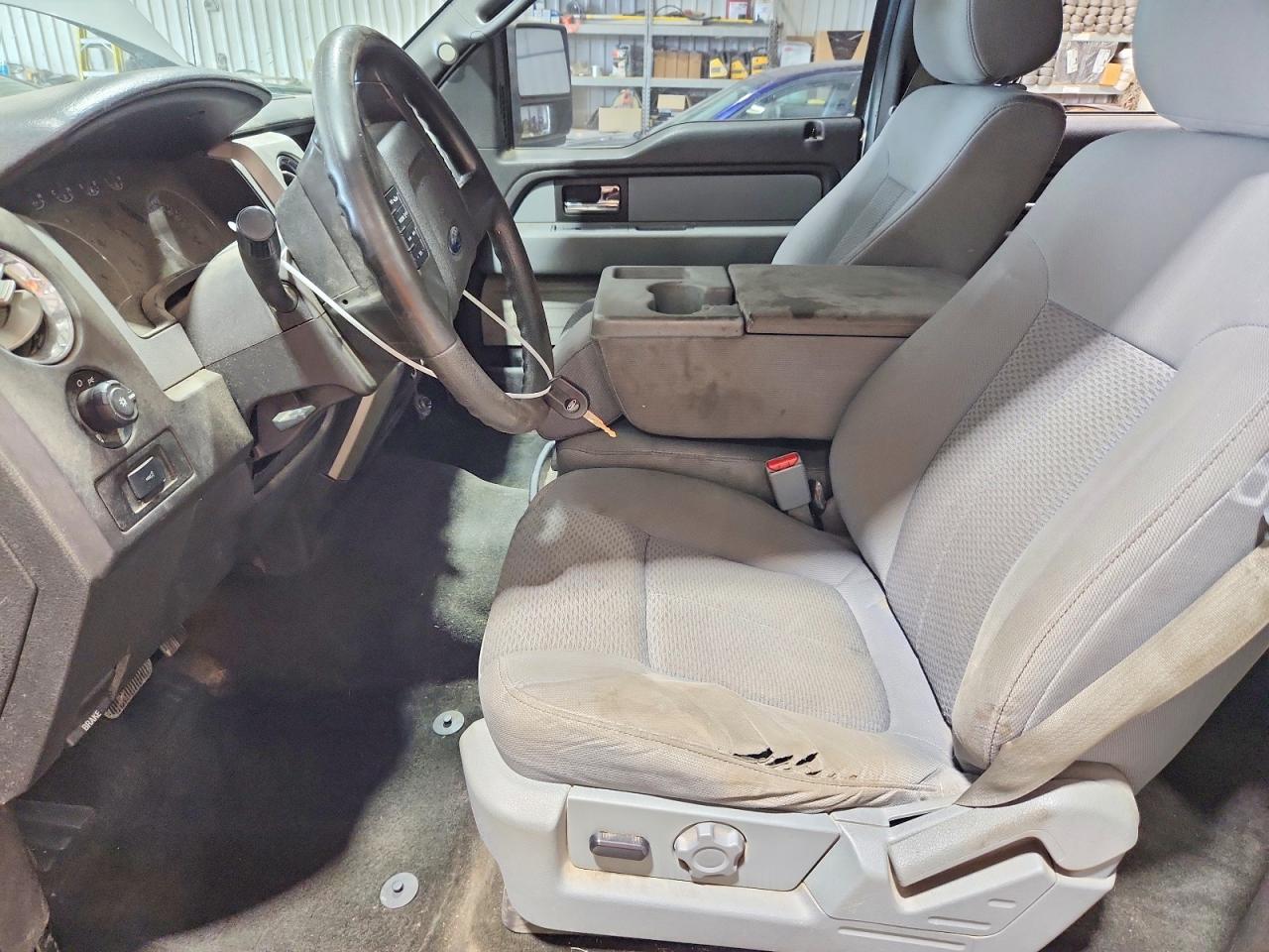 2014 Ford F150 Supercrew Silver vin: 1FTFW1EF9EFB18807