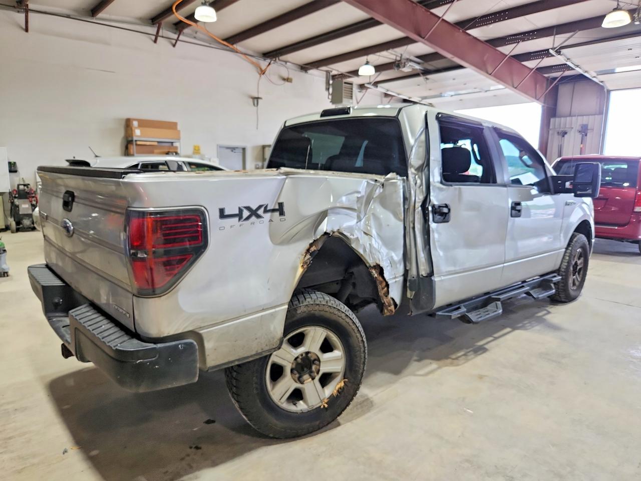 2014 Ford F150 Supercrew Silver vin: 1FTFW1EF9EFB18807