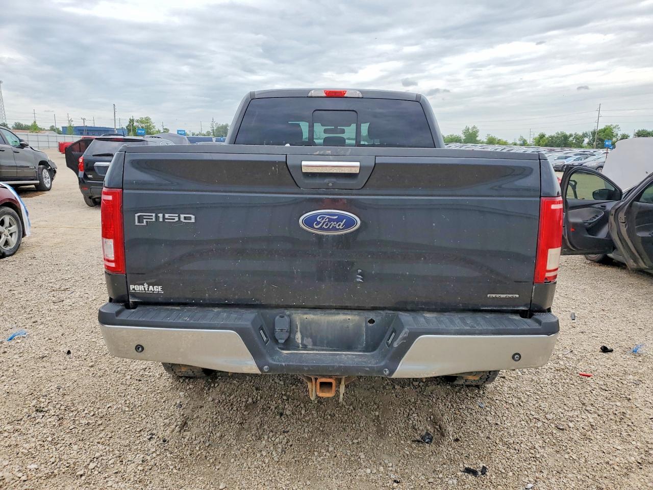 2015 Ford F150 Supercrew Black vin: 1FTFW1EF9FFC40472