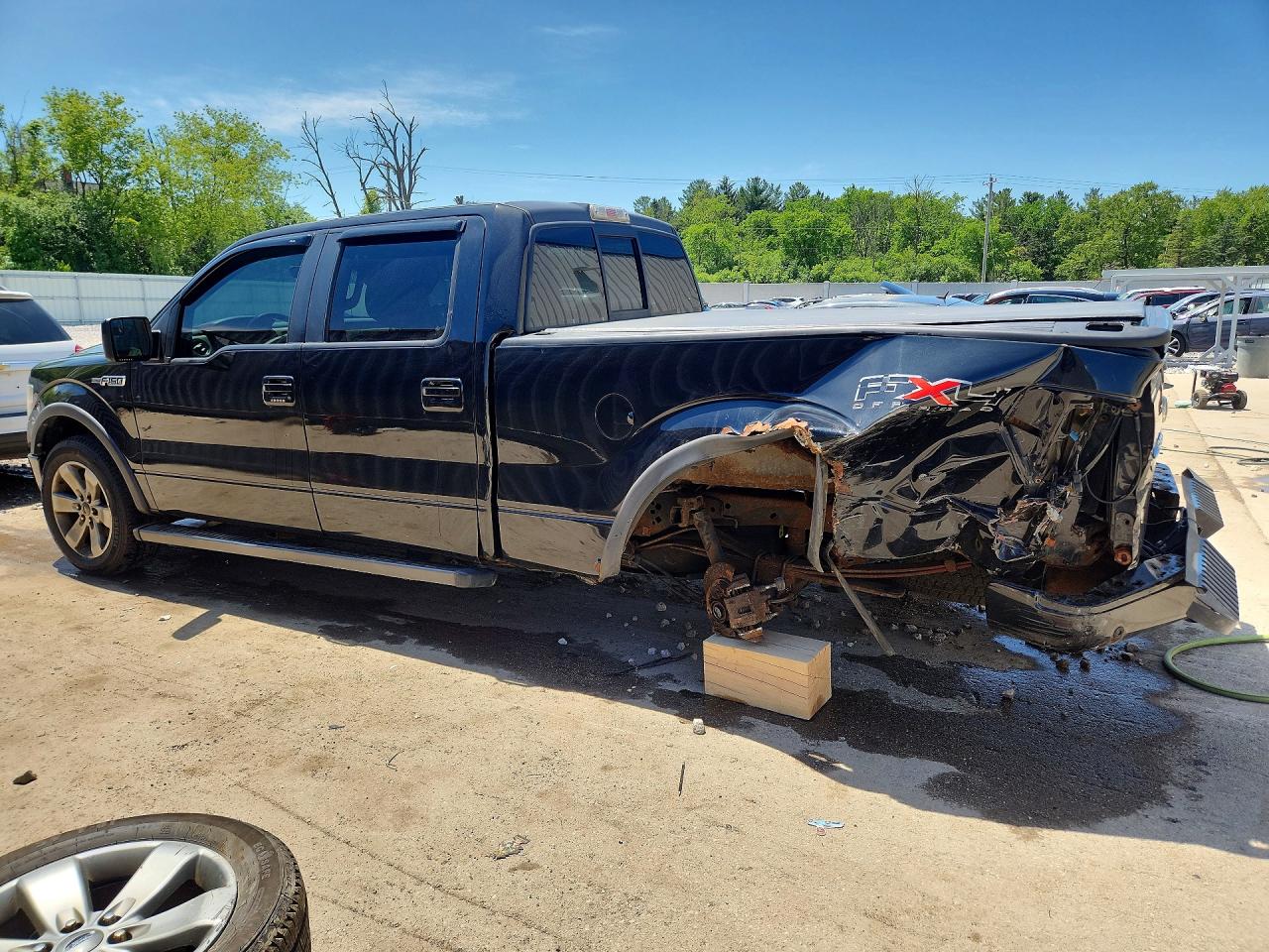2011 Ford F150 Supercrew Black vin: 1FTFW1EFXBFA80287