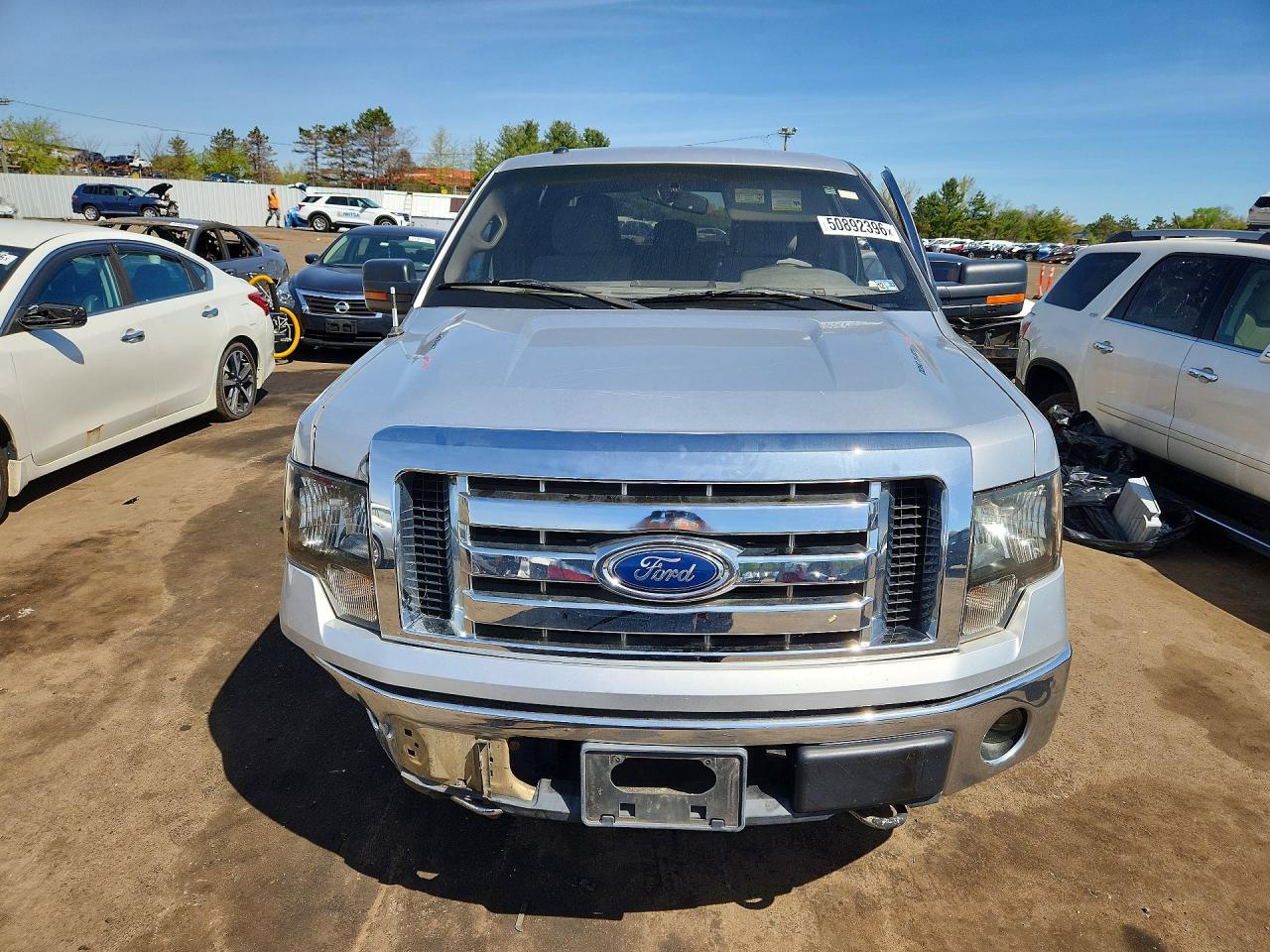 2011 Ford F150 Supercrew Silver vin: 1FTFW1EFXBFC65018