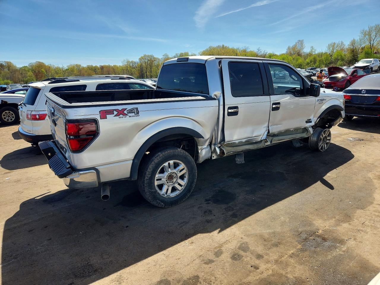 2011 Ford F150 Supercrew Silver vin: 1FTFW1EFXBFC65018
