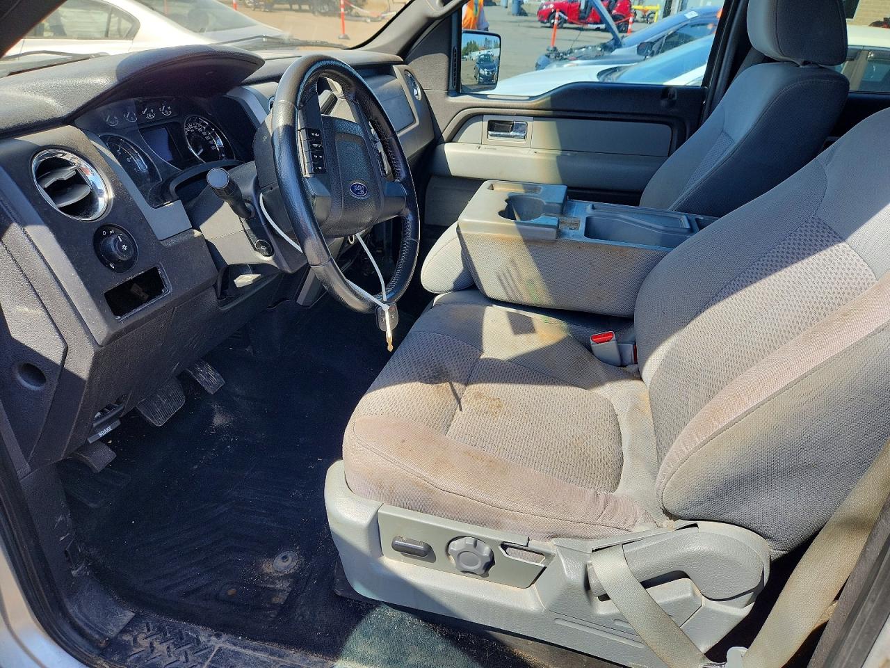 2011 Ford F150 Supercrew Silver vin: 1FTFW1EFXBFC65018