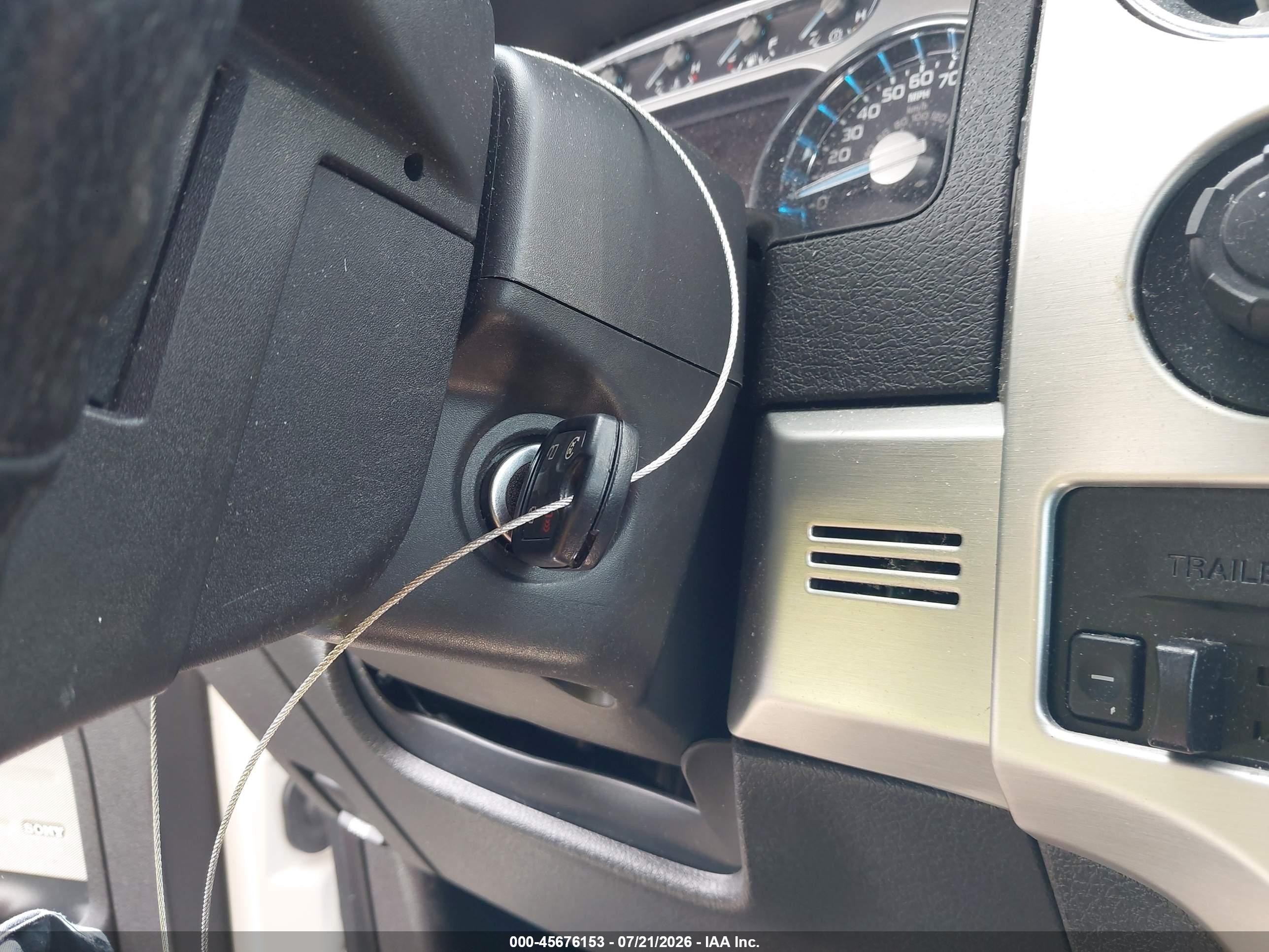 2011 Ford F-150 Platinum Белый vin: 1FTFW1EFXBFC84216