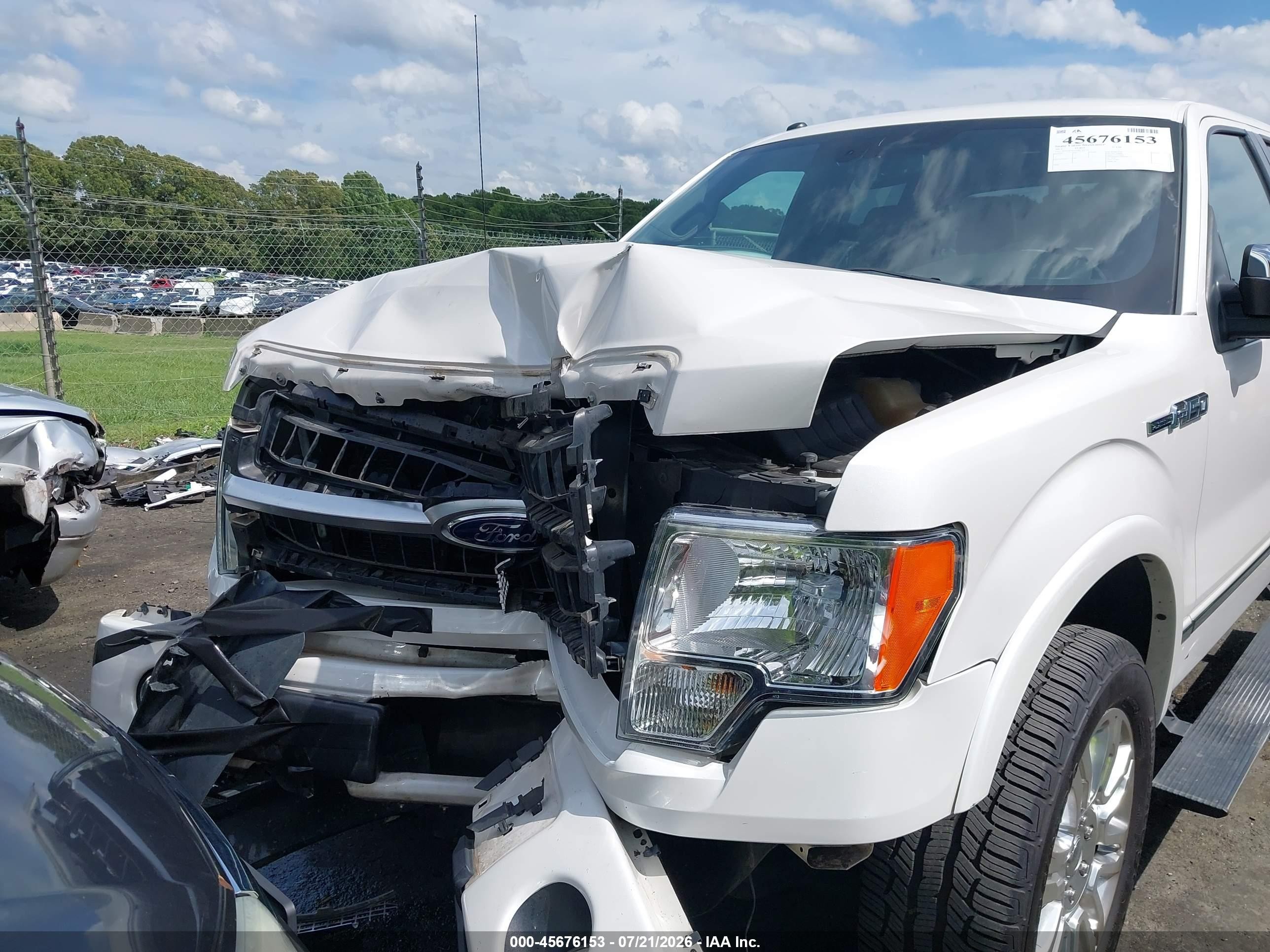 2011 Ford F-150 Platinum Белый vin: 1FTFW1EFXBFC84216