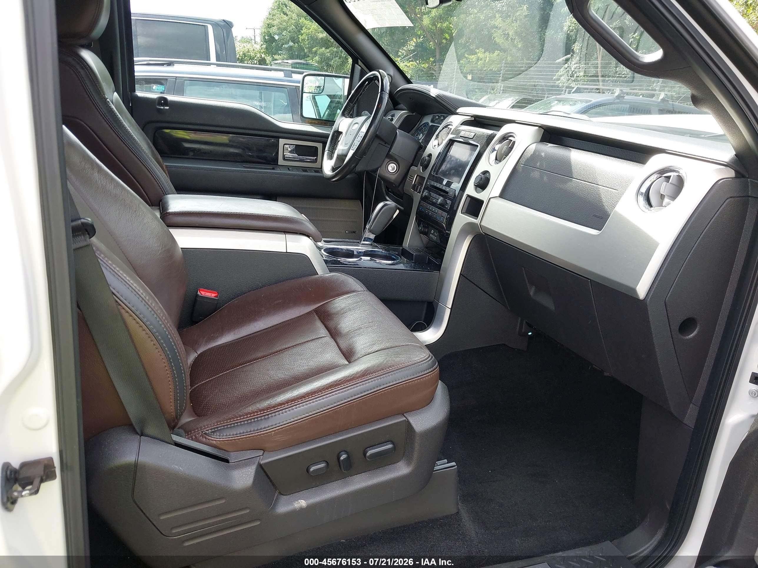 2011 Ford F-150 Platinum Белый vin: 1FTFW1EFXBFC84216