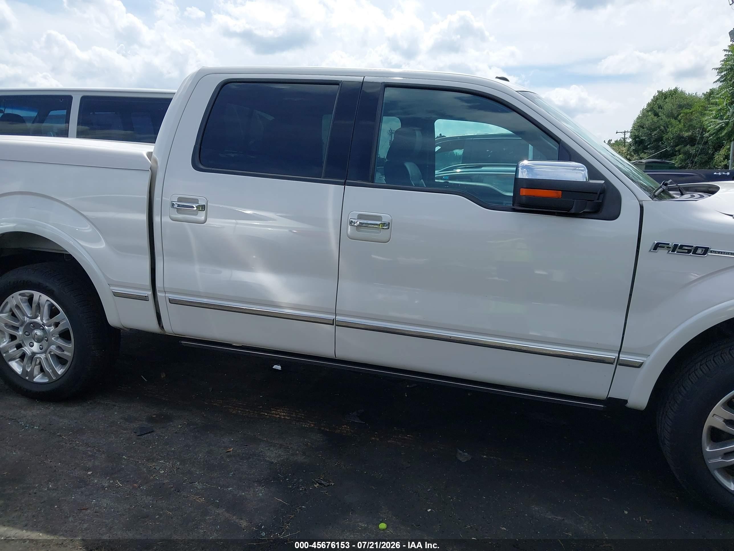 2011 Ford F-150 Platinum Белый vin: 1FTFW1EFXBFC84216