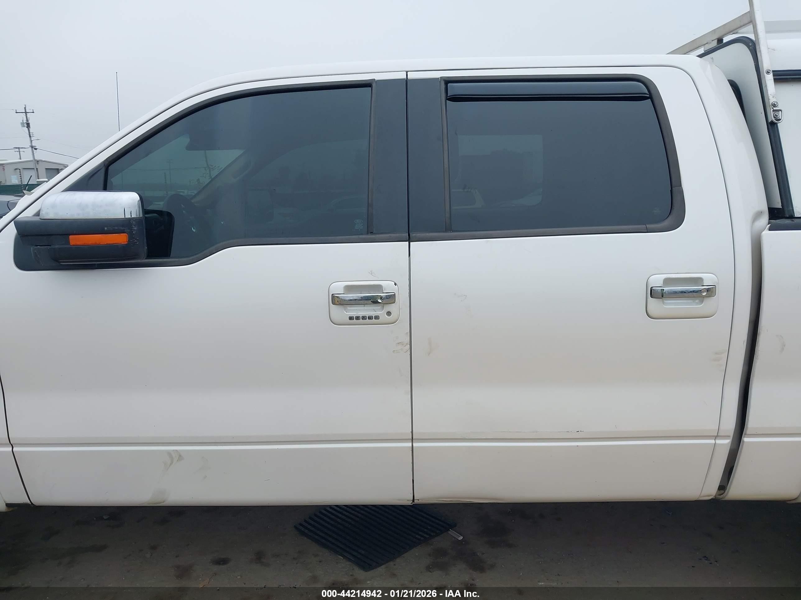2011 Ford F-150 Lariat White vin: 1FTFW1EFXBFD22849