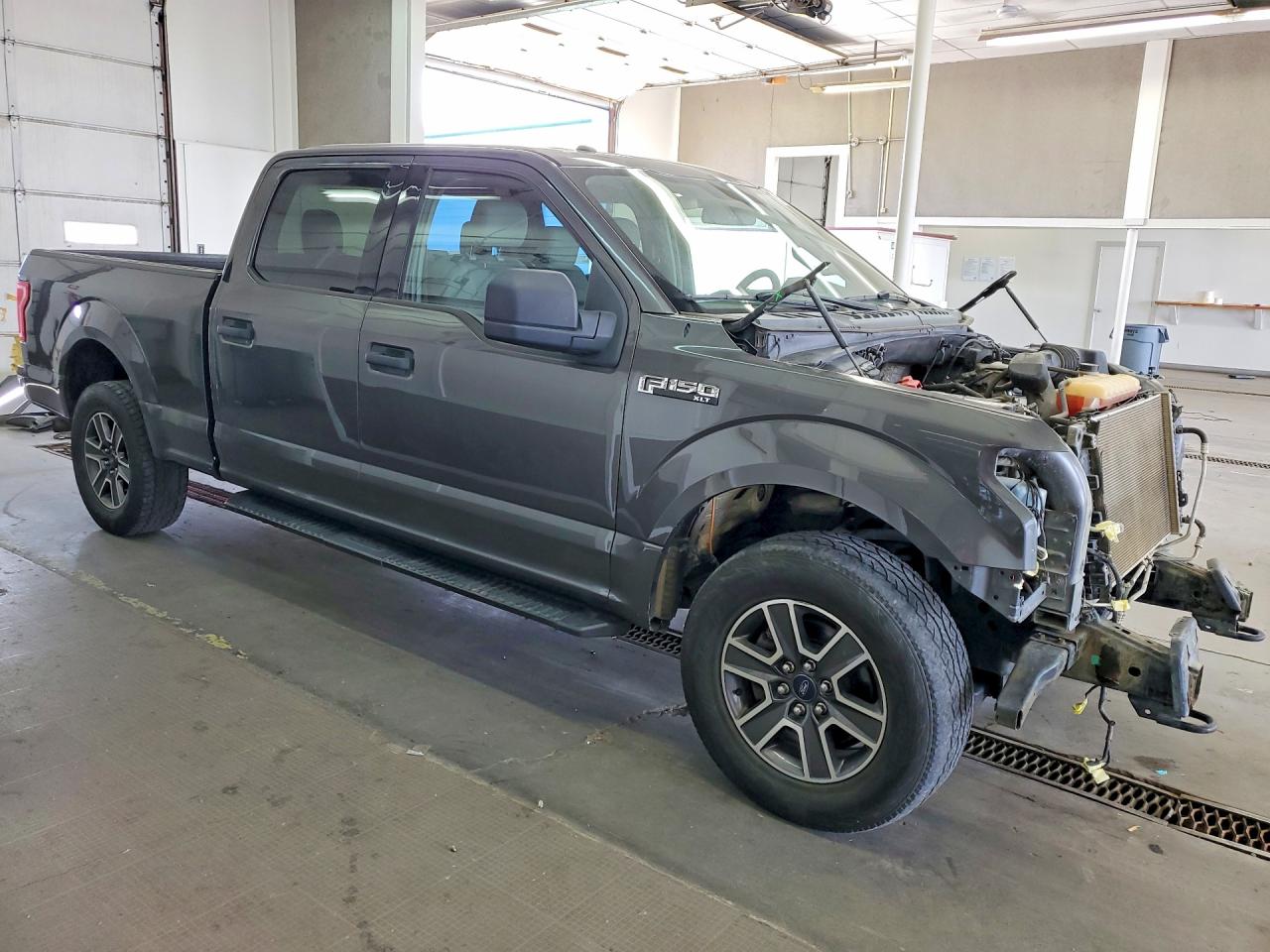 2016 Ford F150 Supercrew Gray vin: 1FTFW1EFXGFA48320
