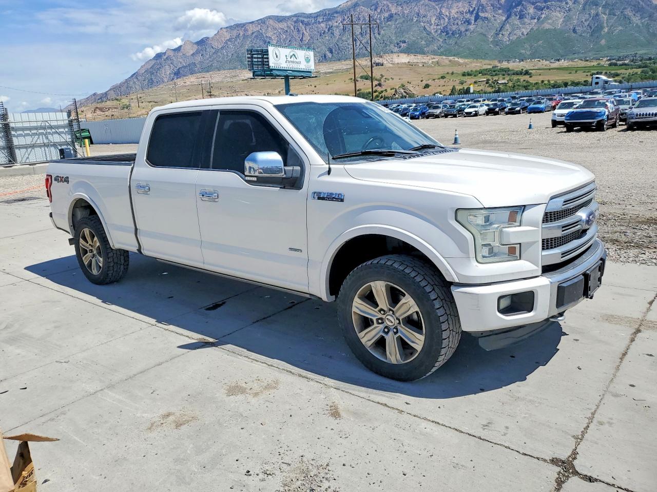 2015 Ford F-150 White vin: 1FTFW1EG0FFB44352
