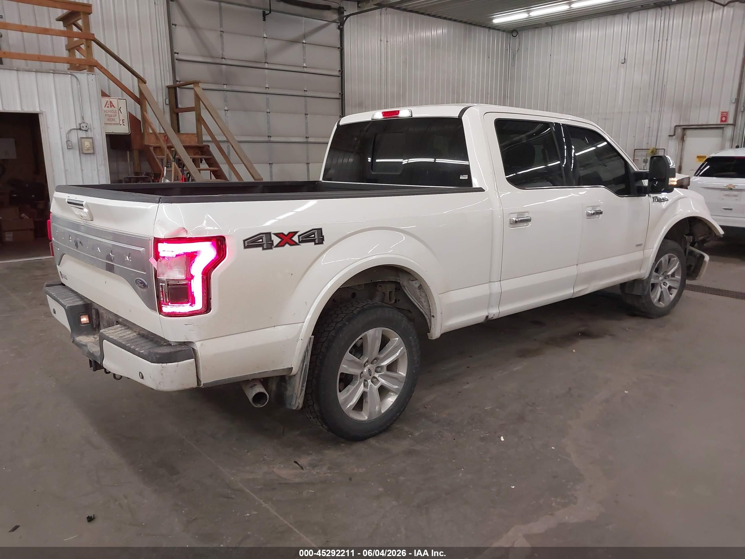 2015 Ford F-150 Platinum Белый vin: 1FTFW1EG0FFC53619
