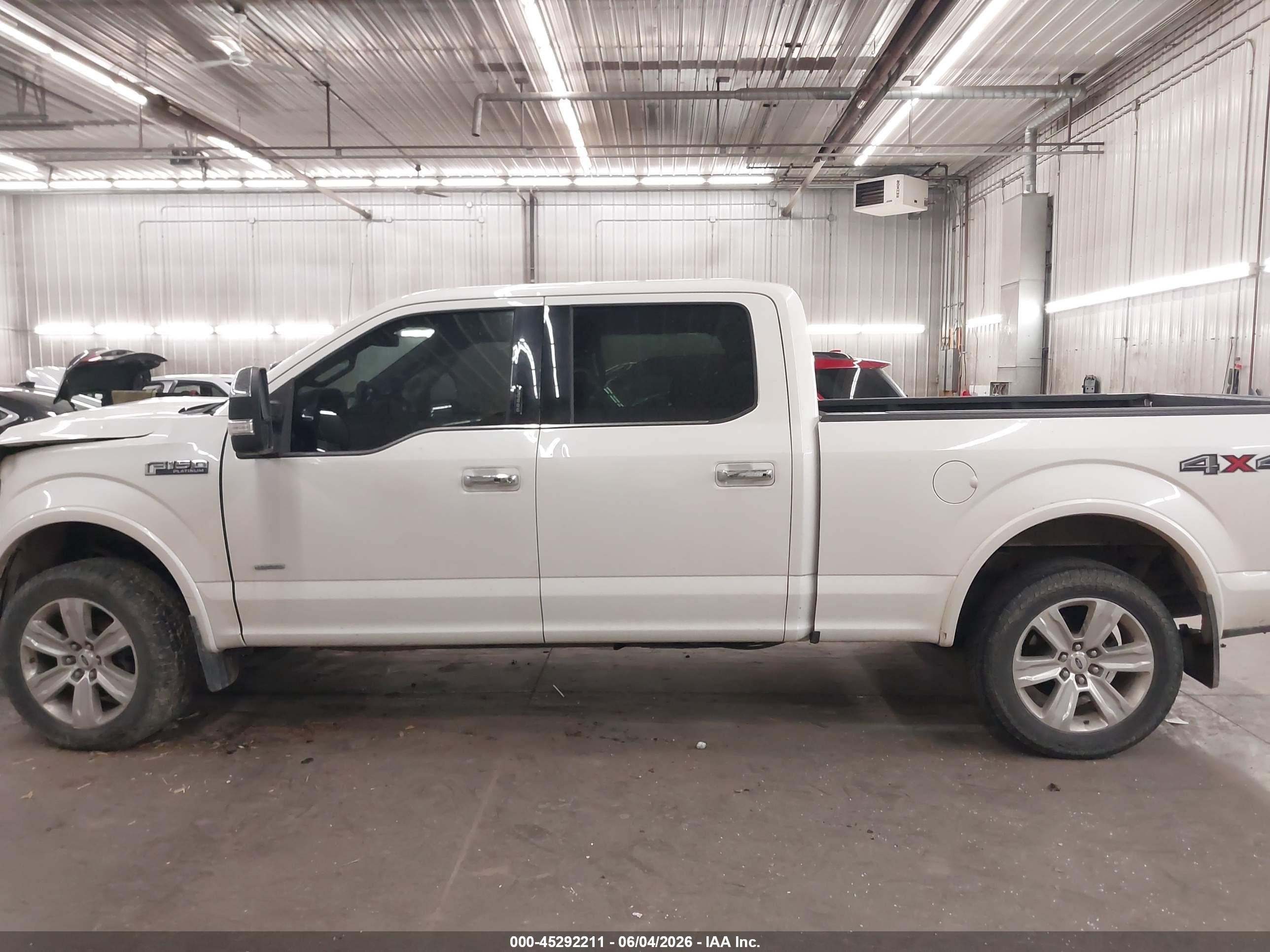 2015 Ford F-150 Platinum Белый vin: 1FTFW1EG0FFC53619
