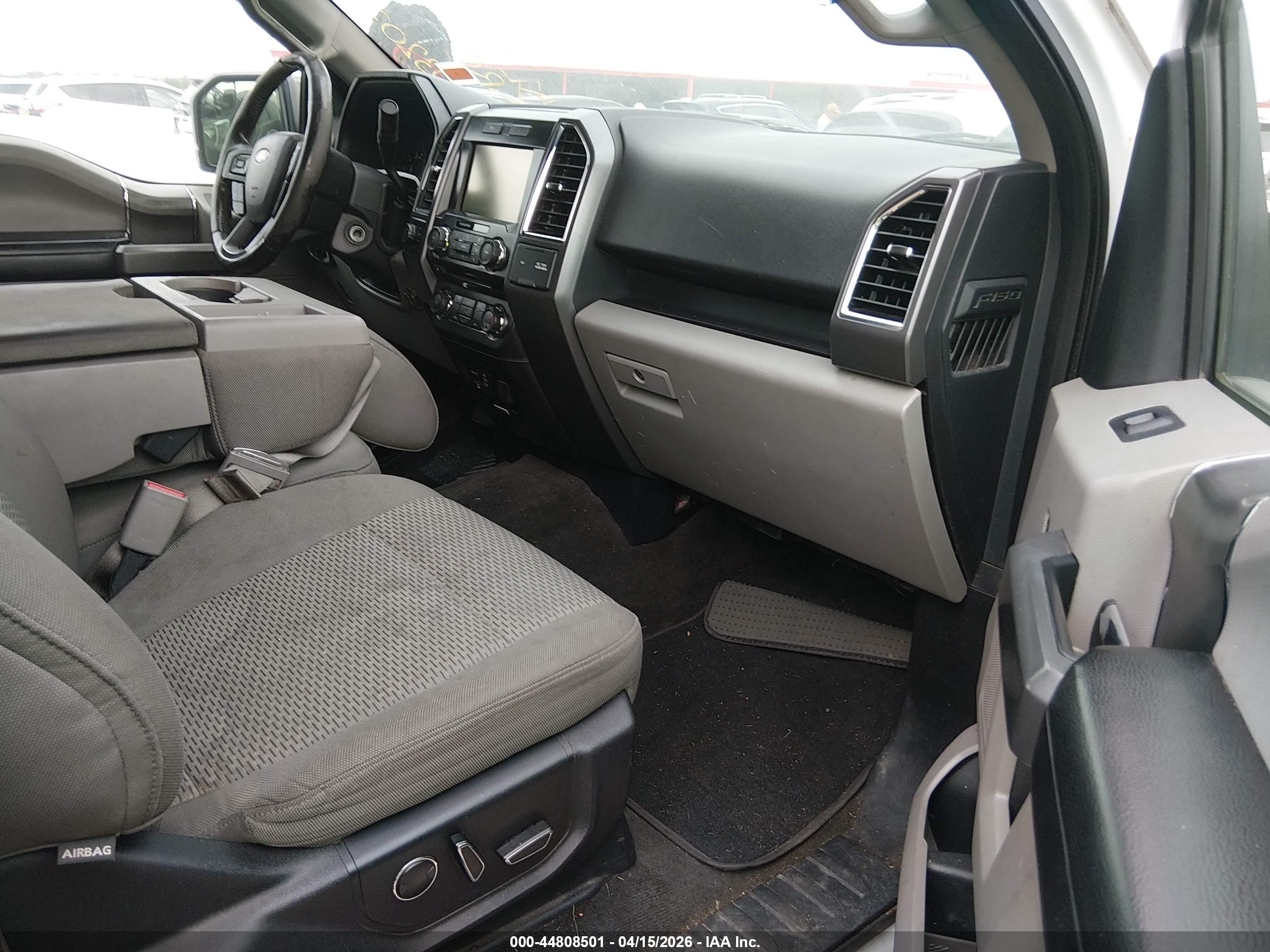 2015 Ford F-150 Xlt White vin: 1FTFW1EG2FKD03203