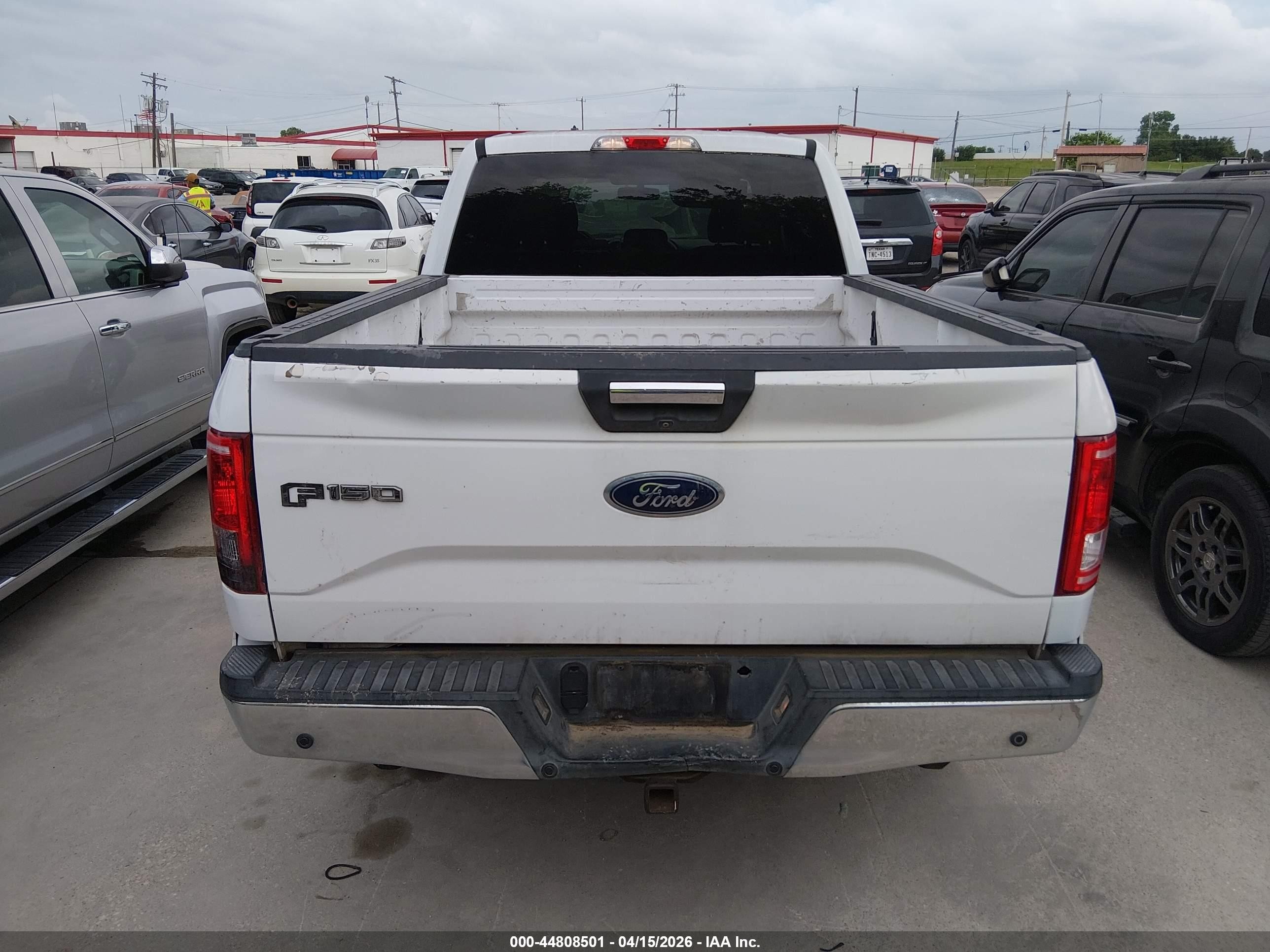 2015 Ford F-150 Xlt White vin: 1FTFW1EG2FKD03203