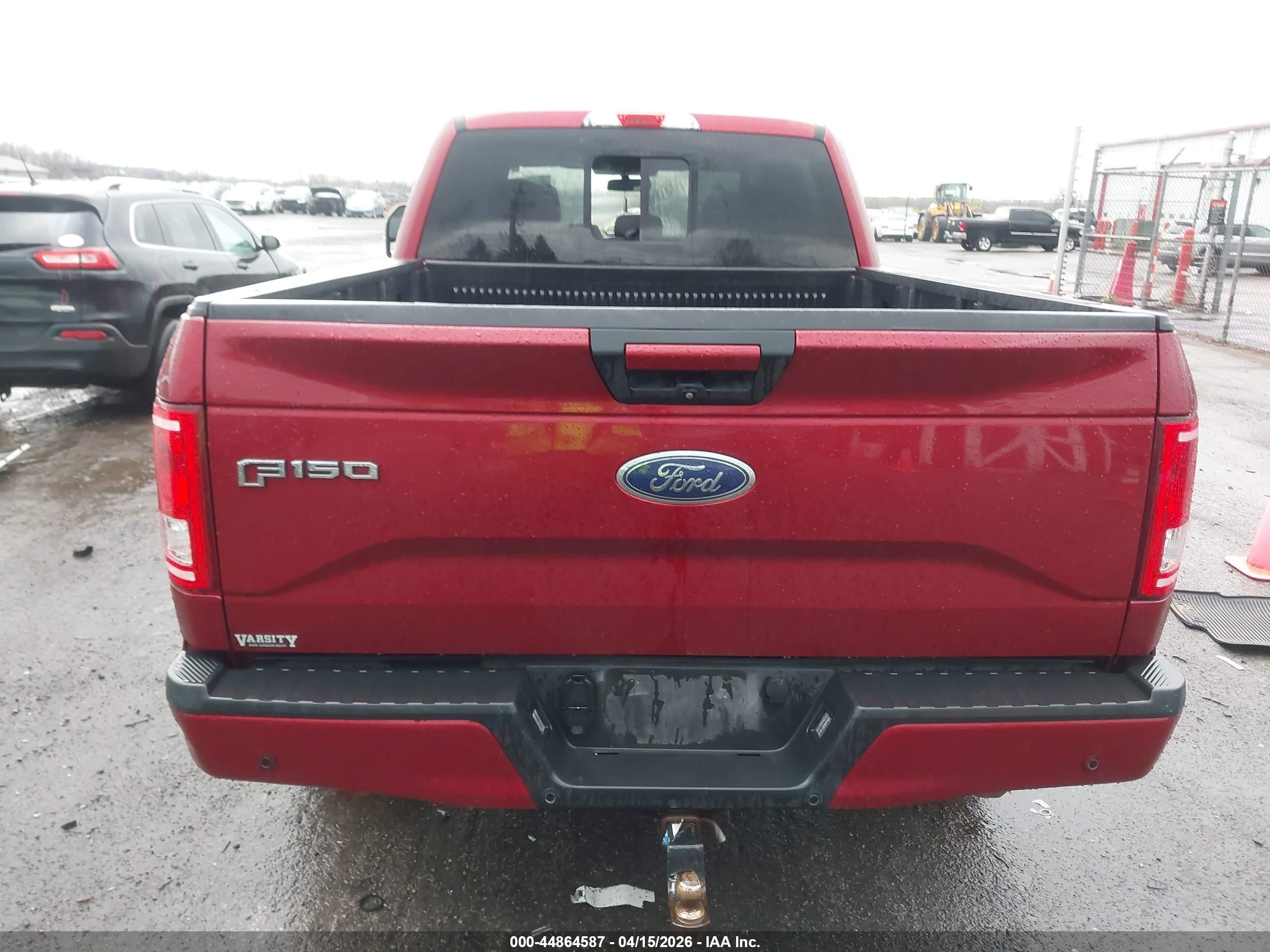 2015 Ford F-150 Xlt Red vin: 1FTFW1EG5FFA98601