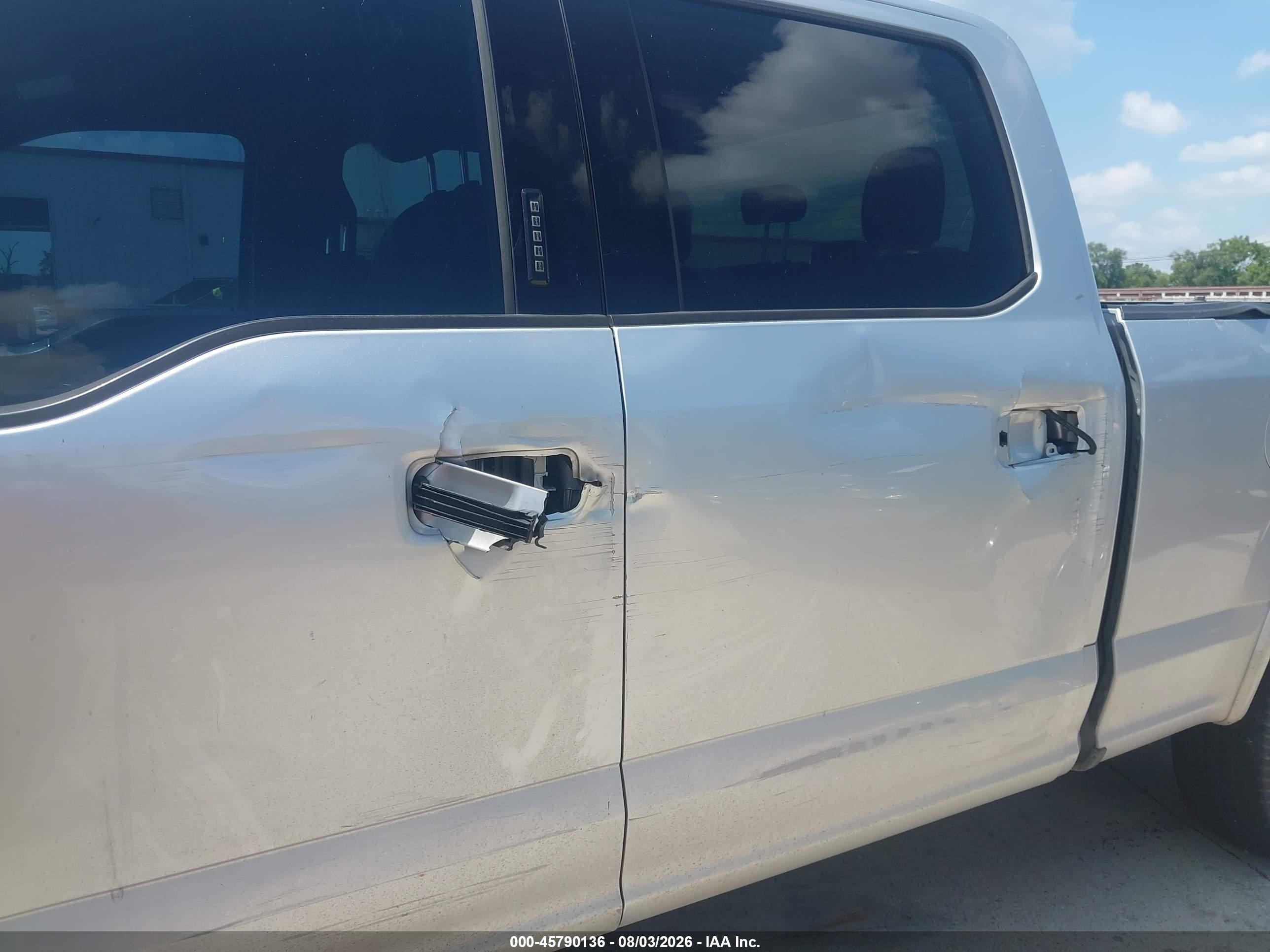 2015 Ford F-150 Xlt Silver vin: 1FTFW1EG6FKF09771