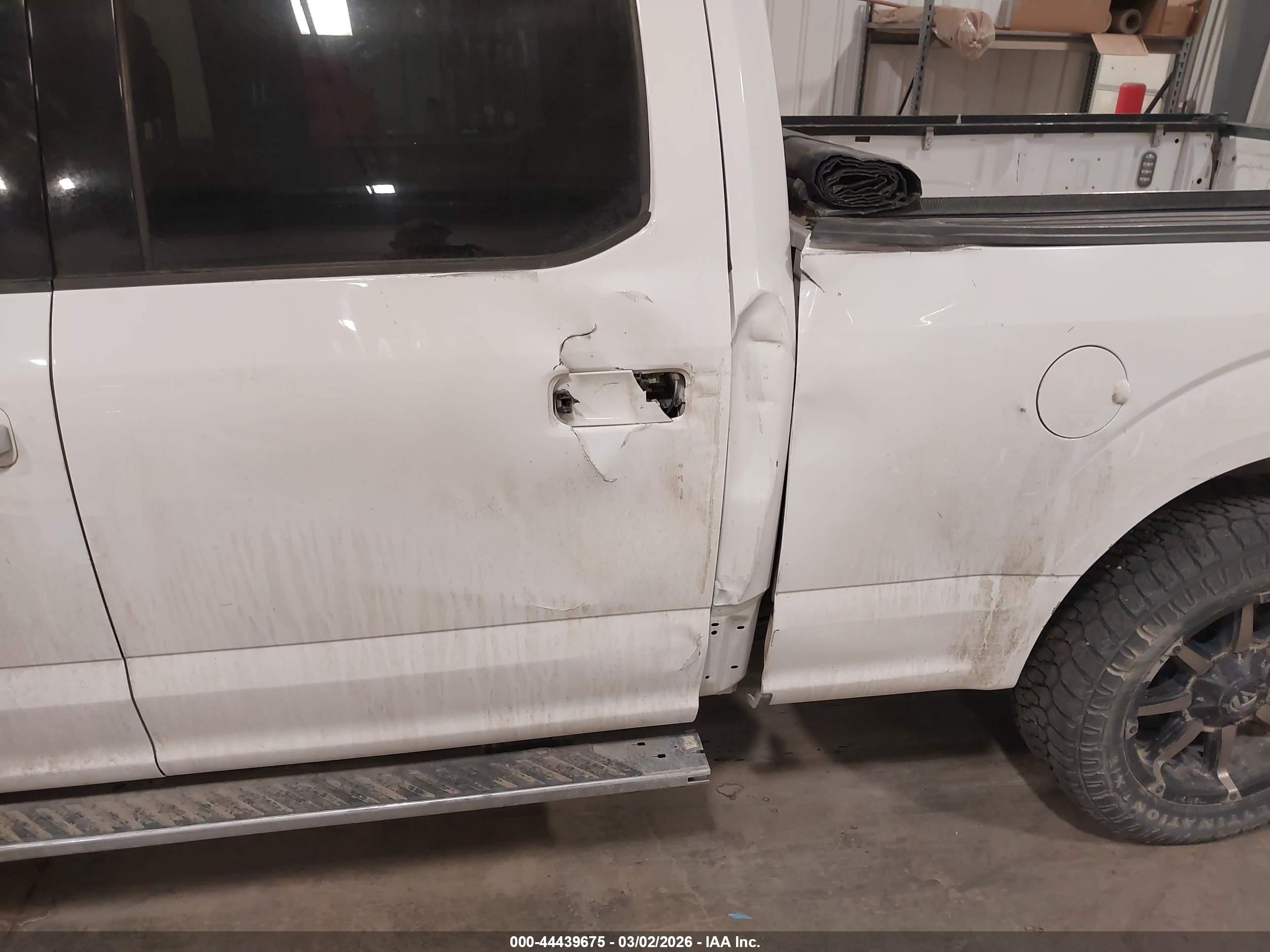 2015 Ford F-150 Xlt White vin: 1FTFW1EG7FKD21101