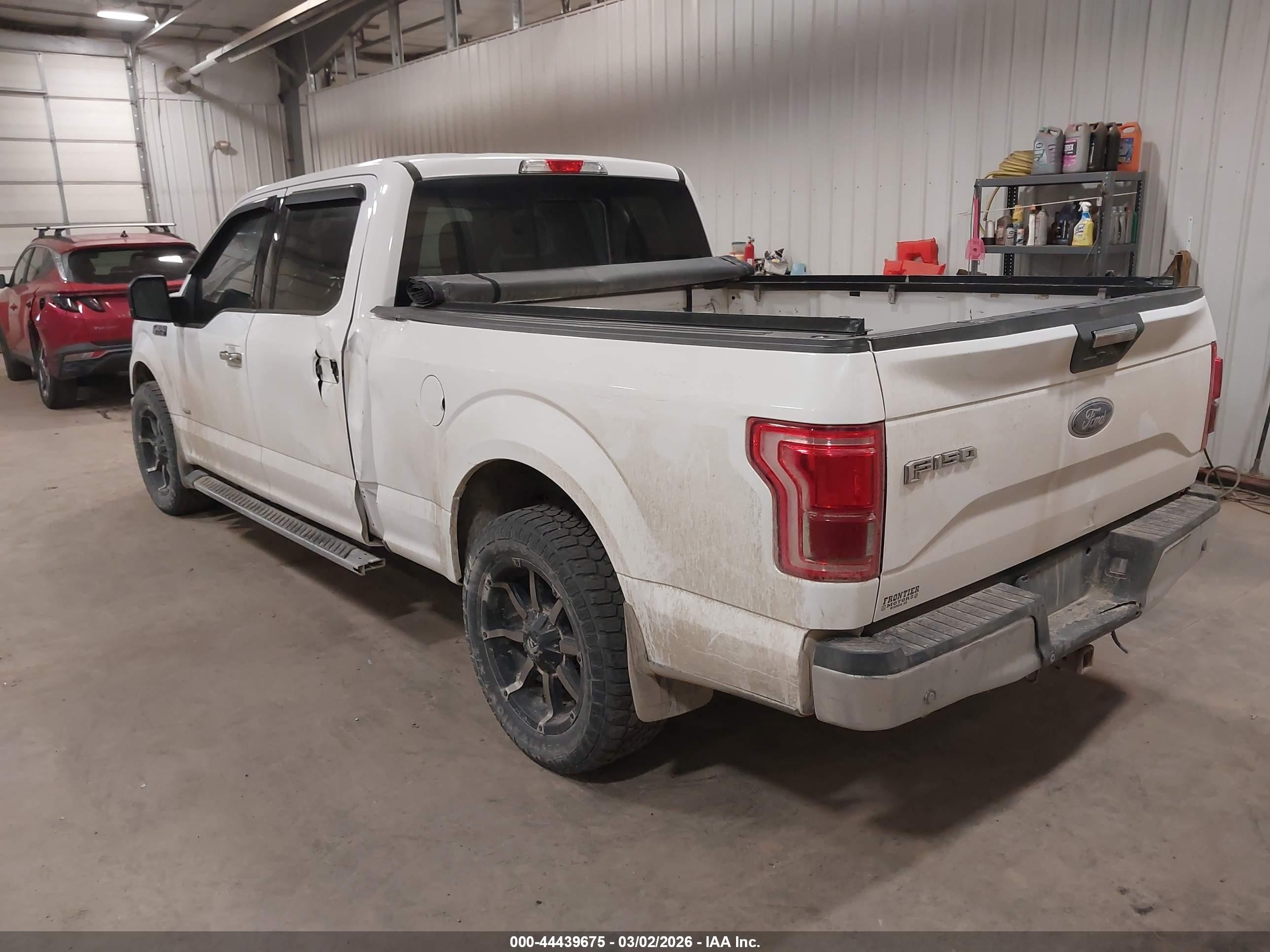 2015 Ford F-150 Xlt White vin: 1FTFW1EG7FKD21101