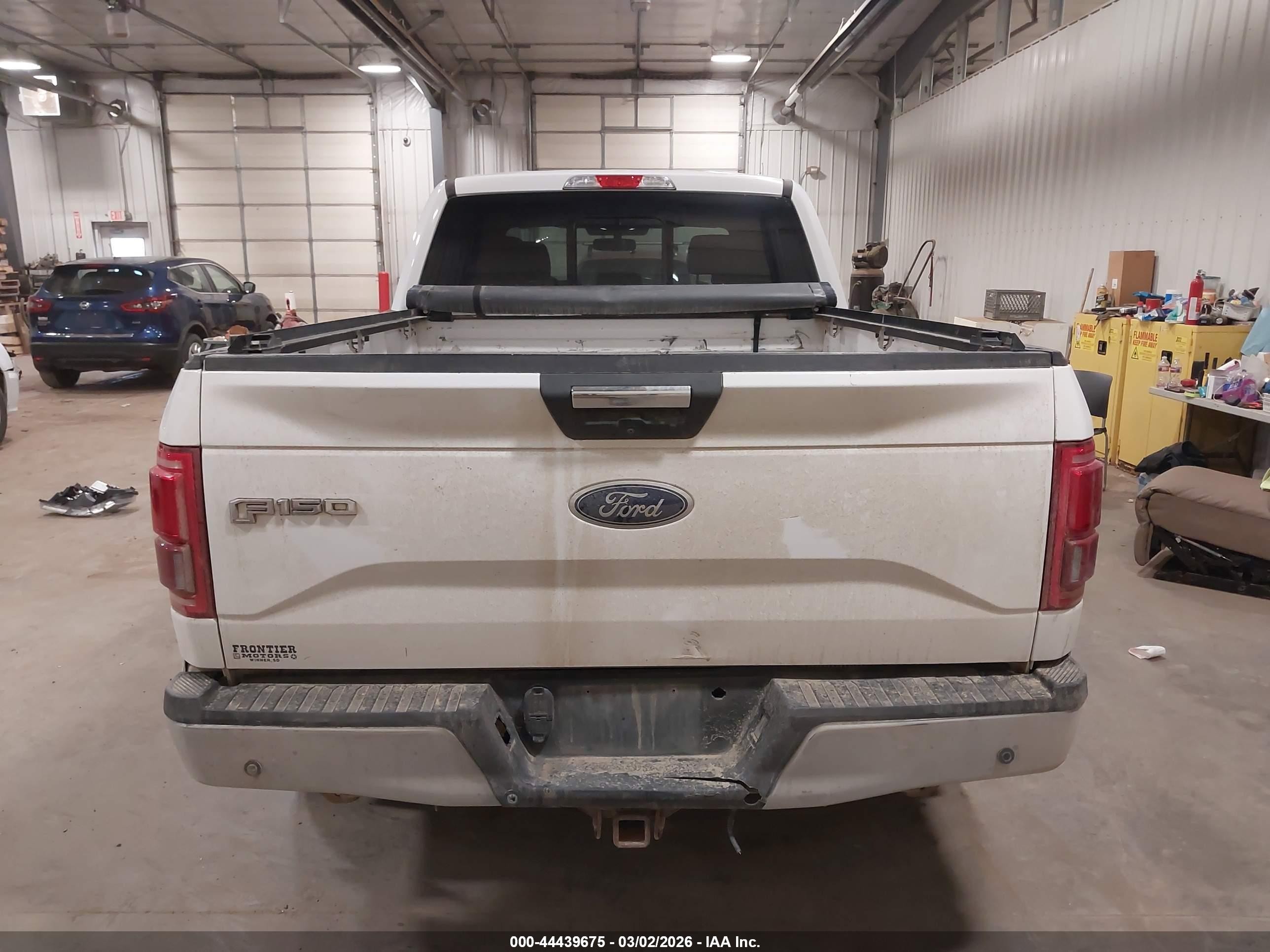 2015 Ford F-150 Xlt White vin: 1FTFW1EG7FKD21101
