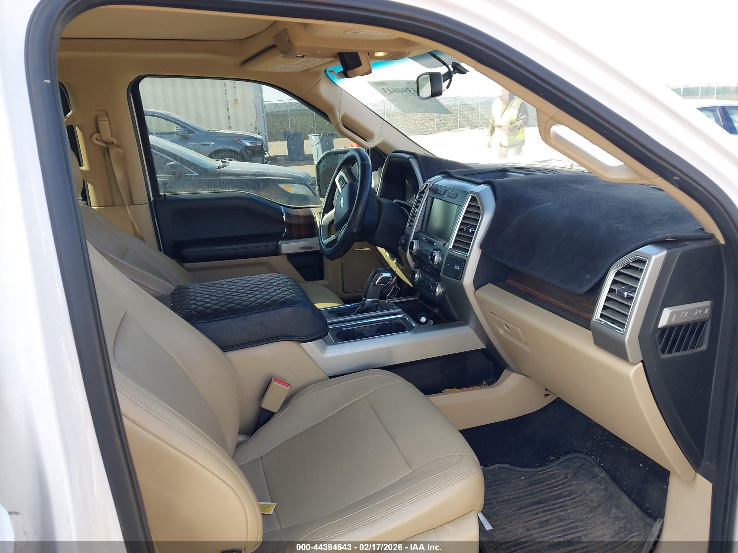 2015 Ford F-150 Lariat White vin: 1FTFW1EG8FKD21110
