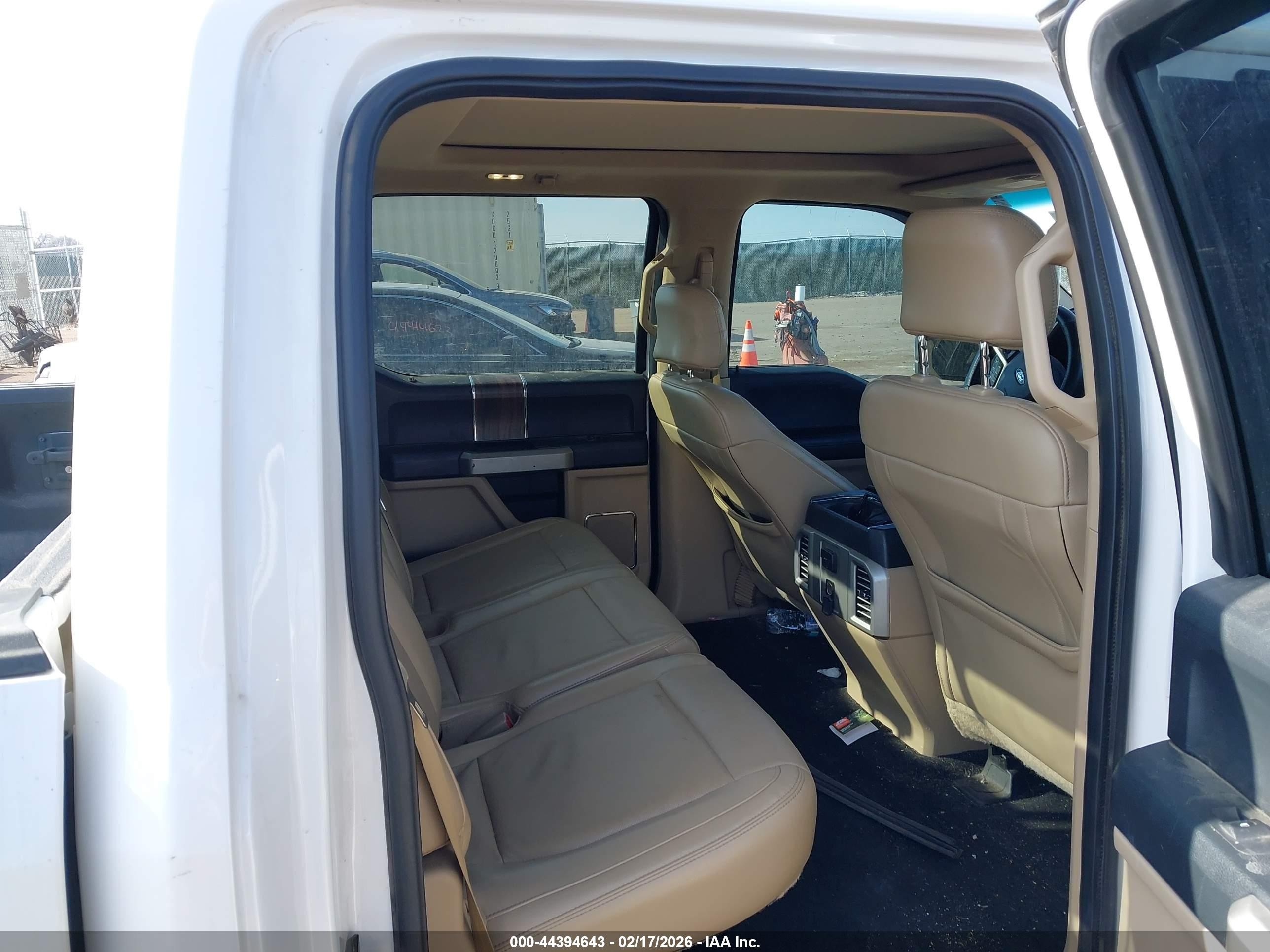2015 Ford F-150 Lariat White vin: 1FTFW1EG8FKD21110