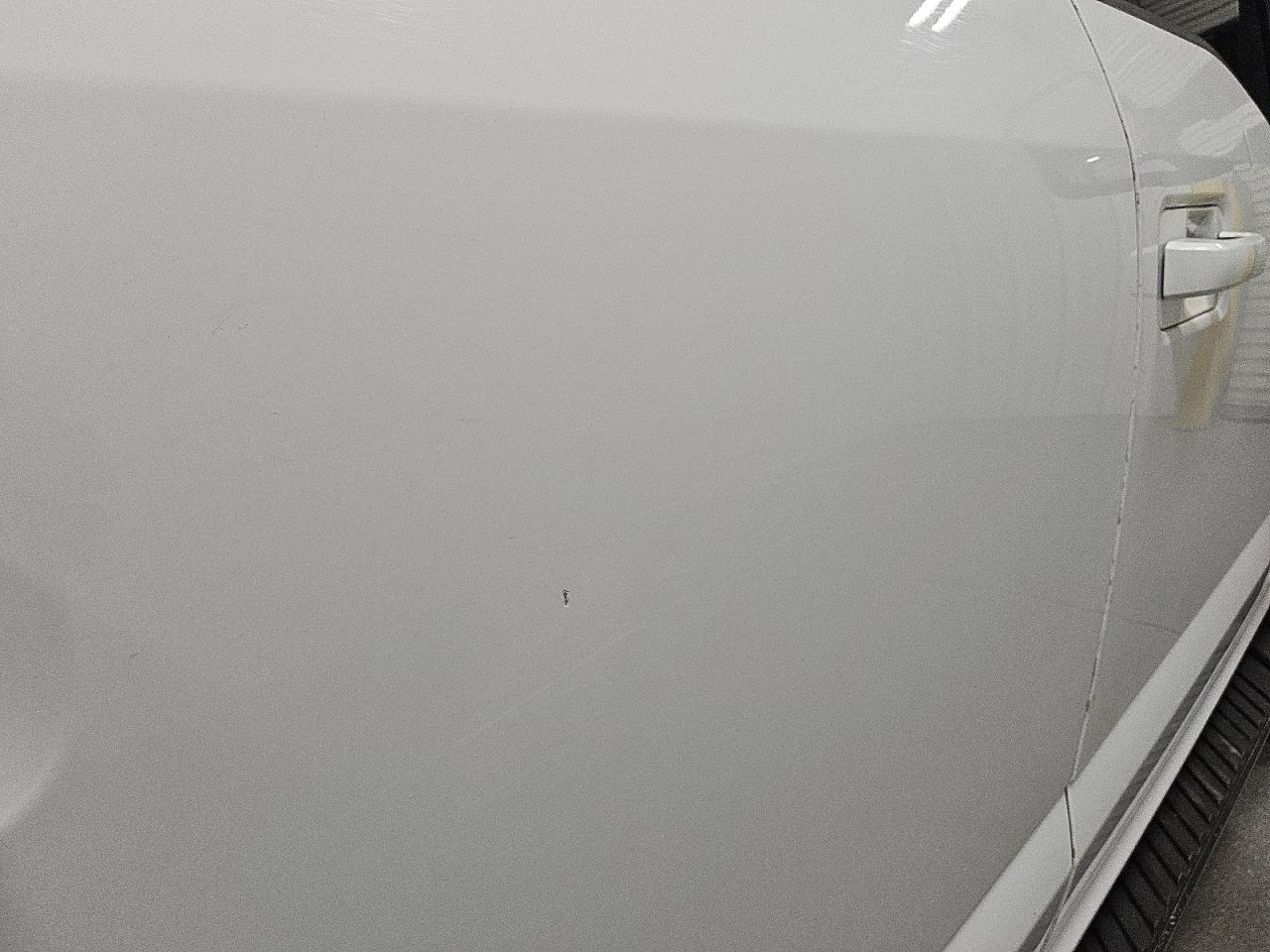 2015 Ford F150 Supercrew White vin: 1FTFW1EG8FKE76501 Damage: Right Rear Door, Chipped, 2