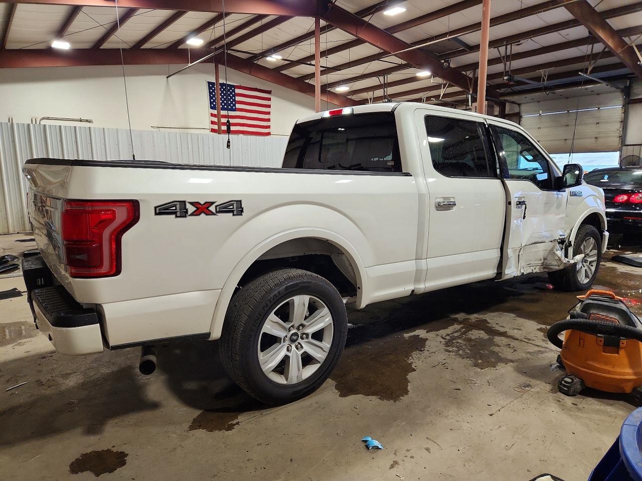 2015 Ford F150 Supercrew White vin: 1FTFW1EGXFFA32156