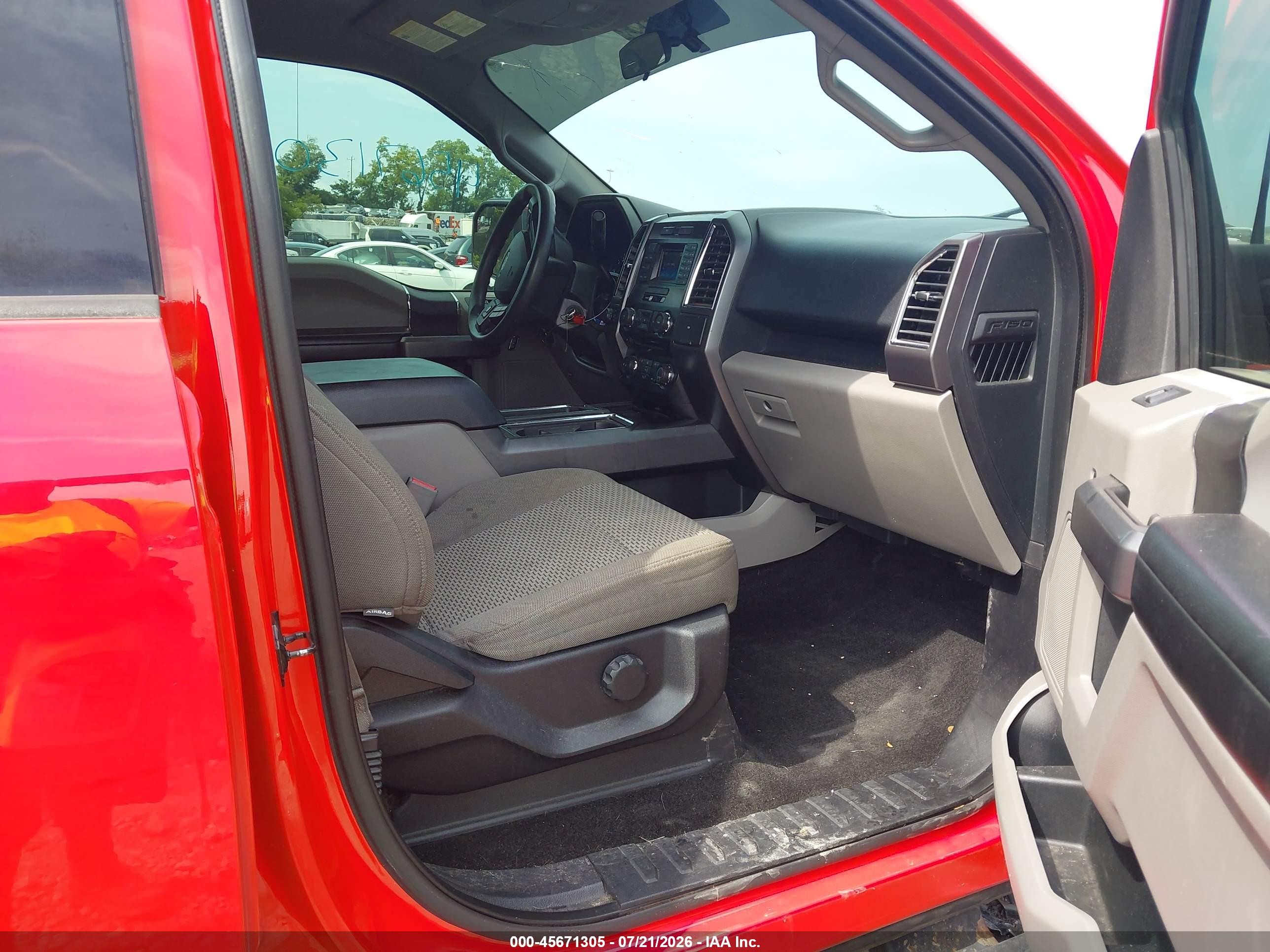 2015 Ford F-150 Xlt Red vin: 1FTFW1EGXFFA80675