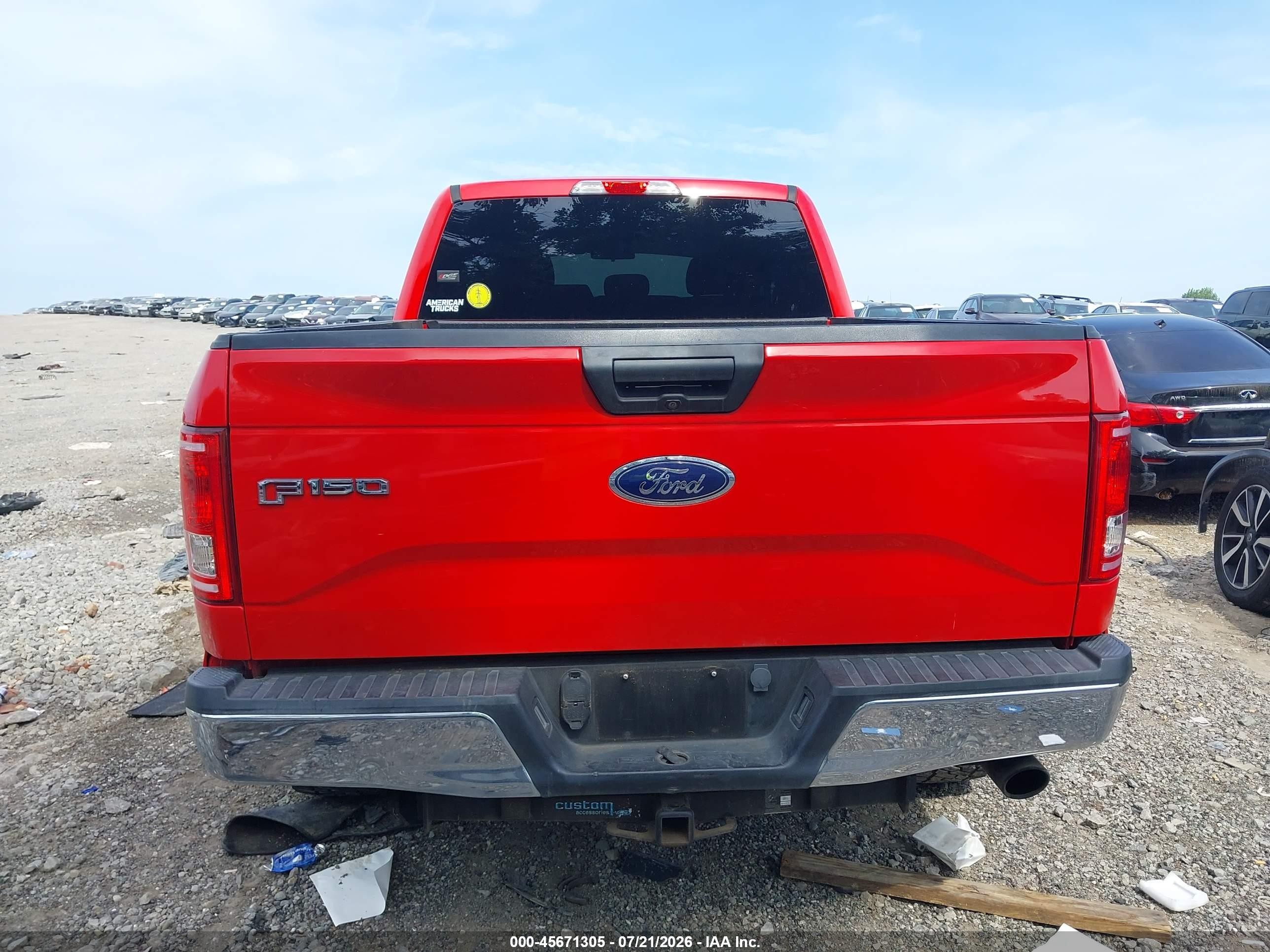 2015 Ford F-150 Xlt Red vin: 1FTFW1EGXFFA80675