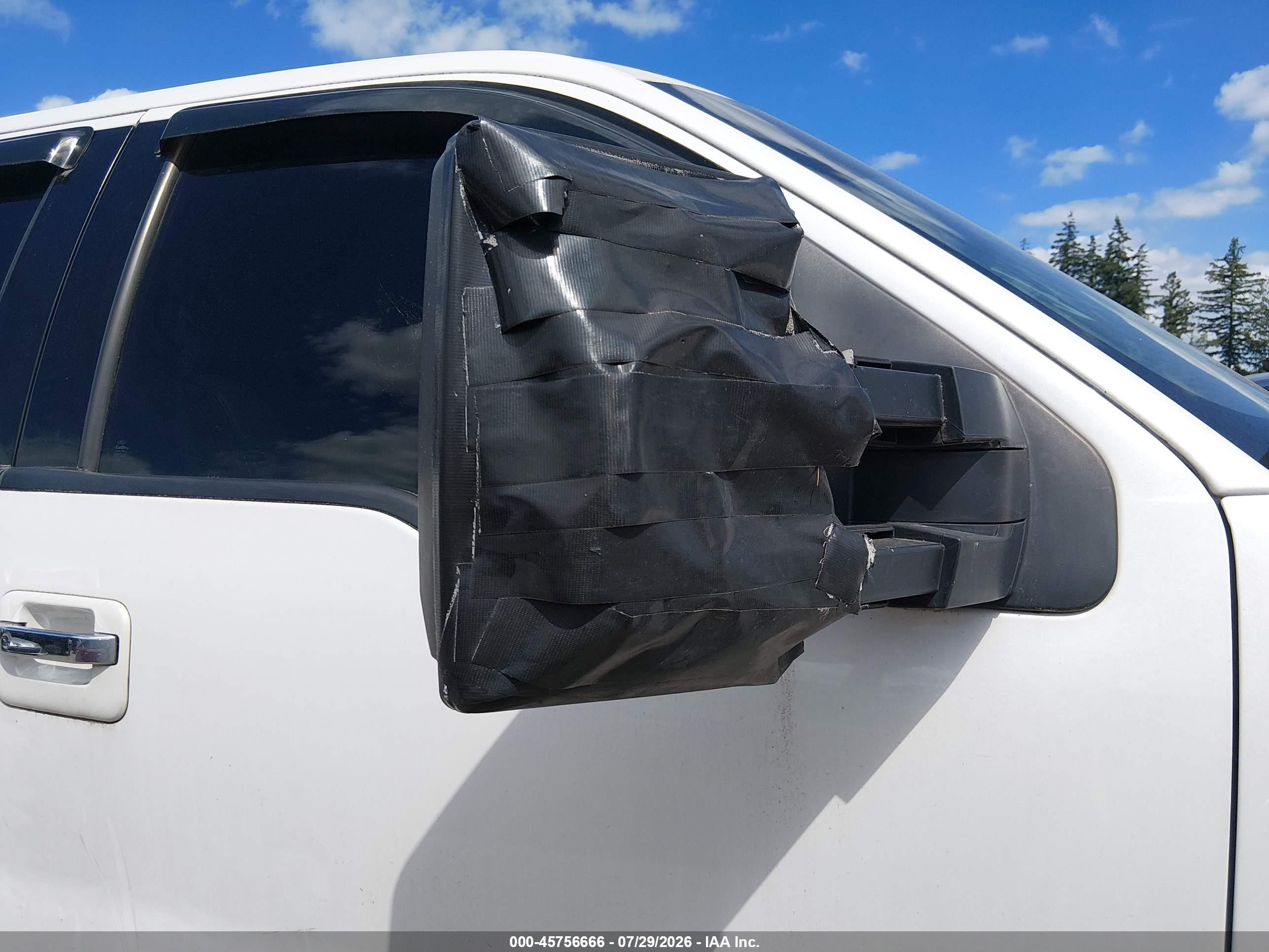 2011 Ford F-150 Platinum White vin: 1FTFW1ET0BFA52861