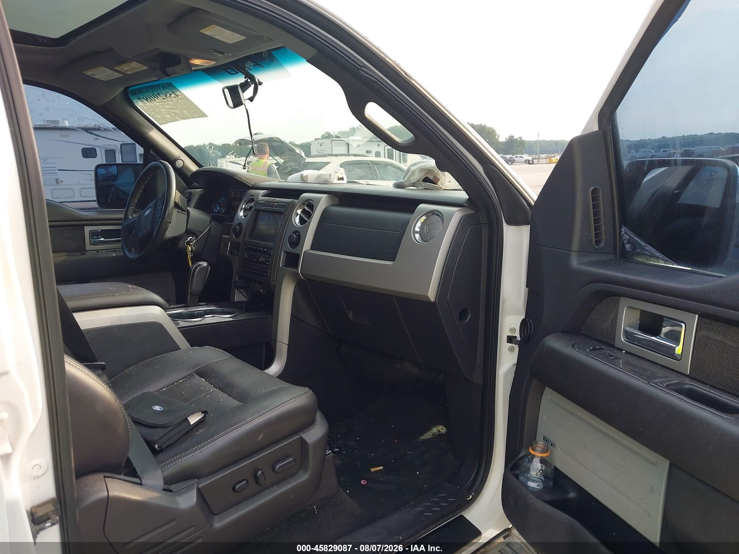 2011 Ford F-150 Lariat White vin: 1FTFW1ET0BFA67781