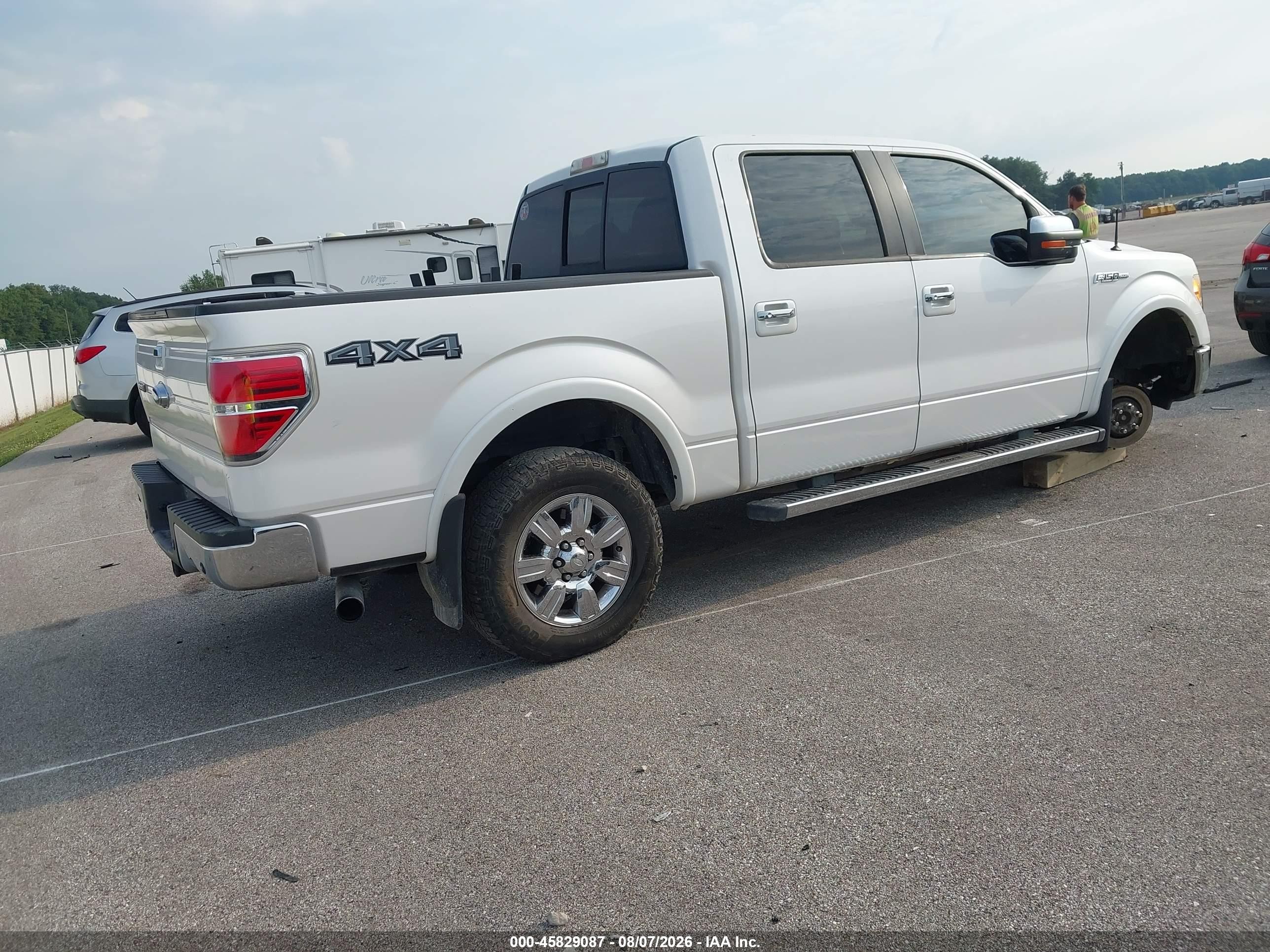 2011 Ford F-150 Lariat White vin: 1FTFW1ET0BFA67781
