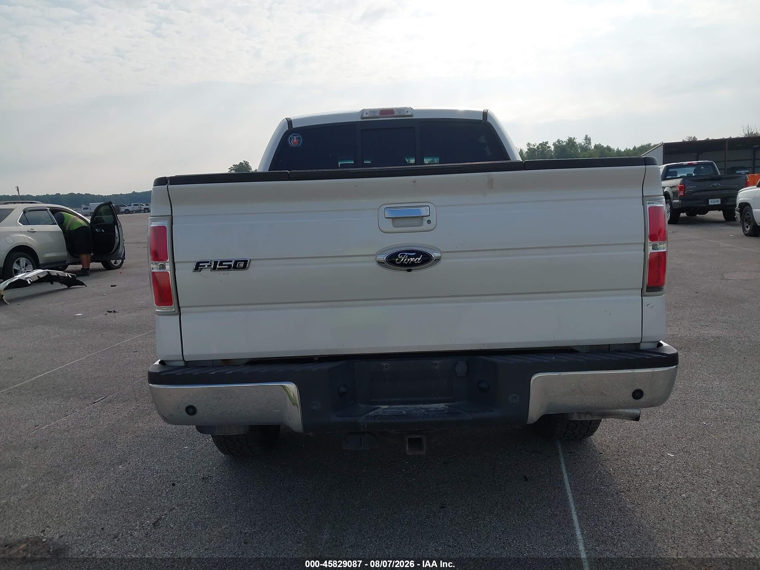 2011 Ford F-150 Lariat White vin: 1FTFW1ET0BFA67781
