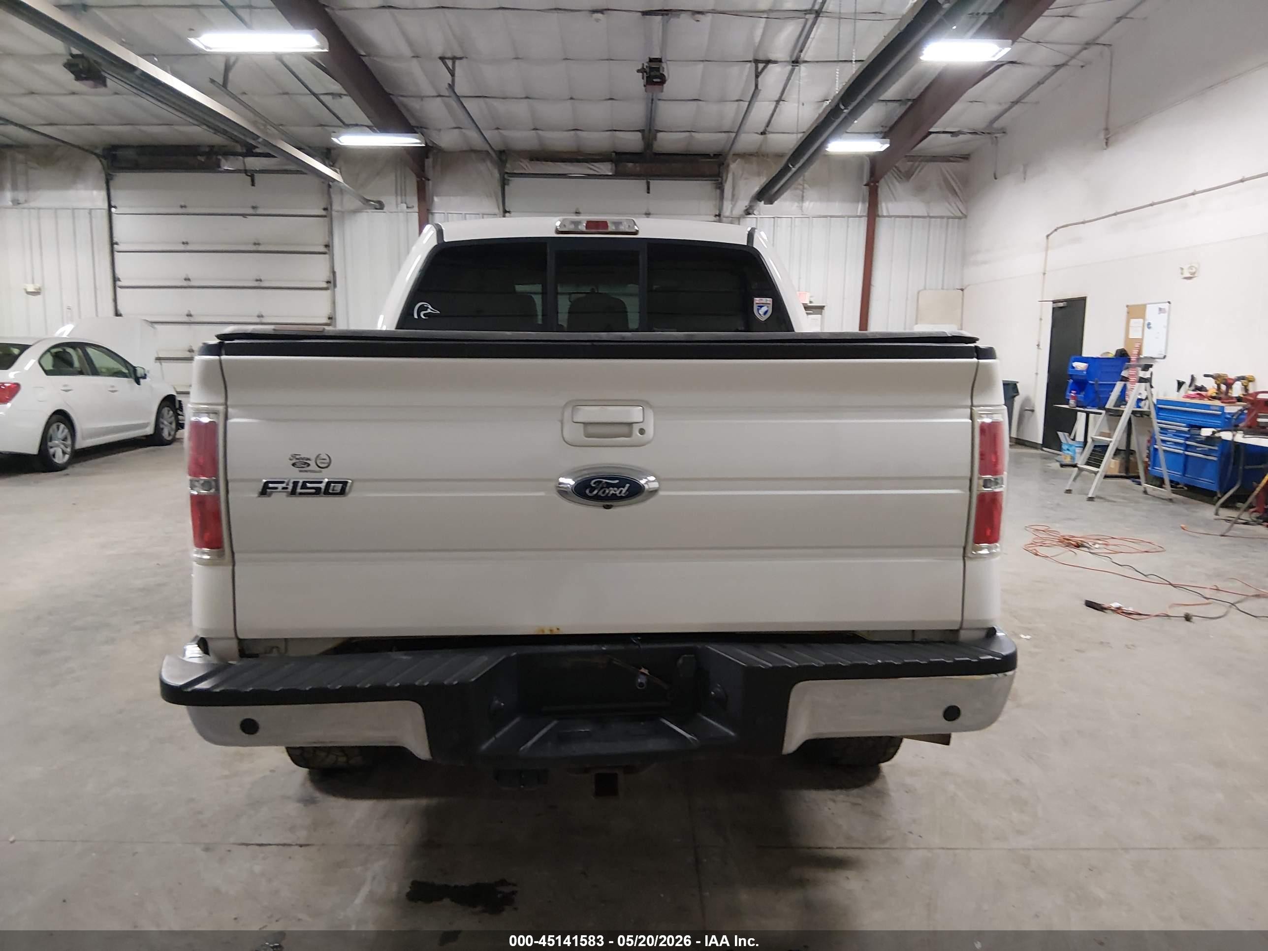 2012 Ford F-150 Lariat White vin: 1FTFW1ET0CFA58094