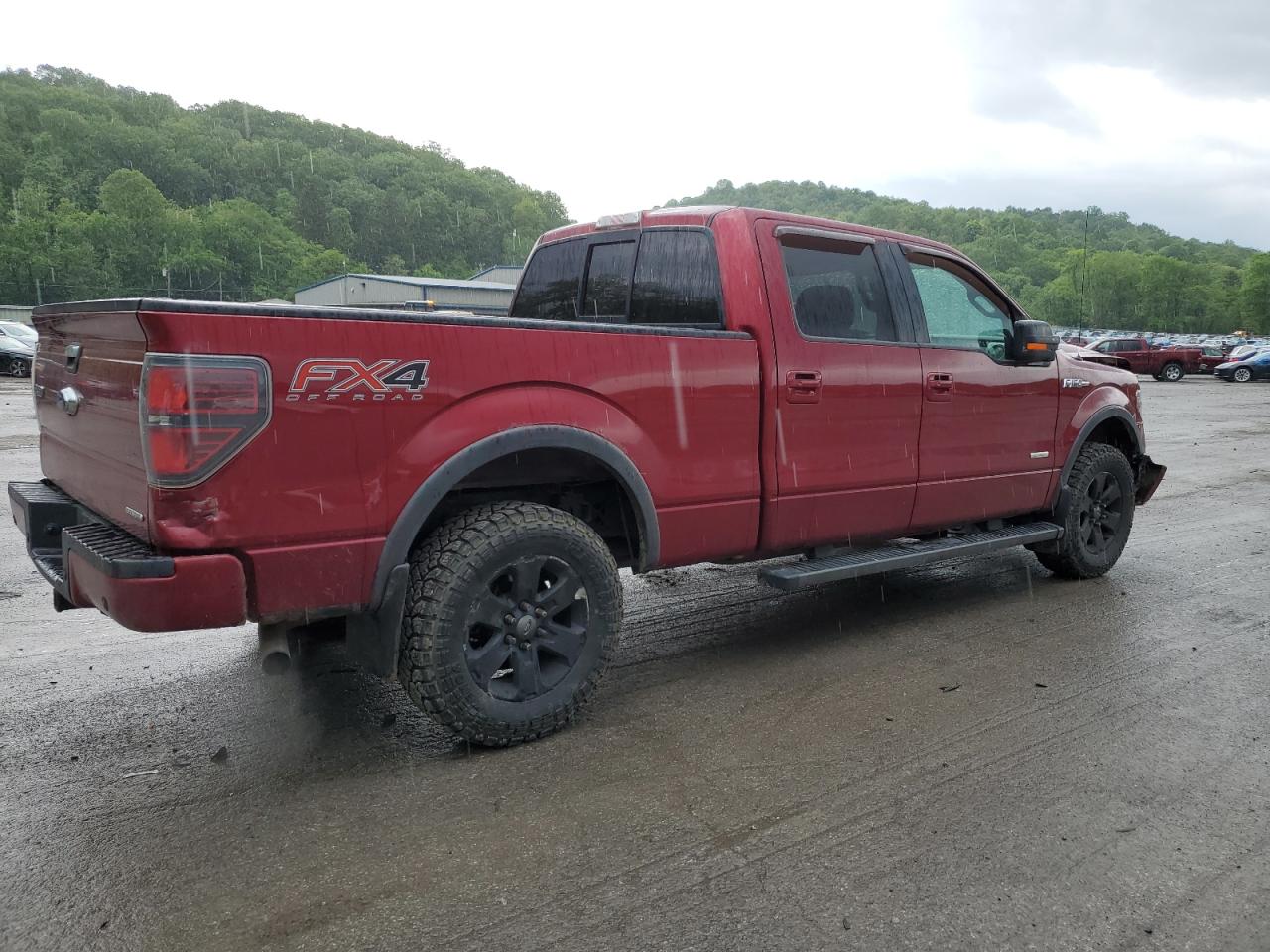 2013 Ford F150 Supercrew Red vin: 1FTFW1ET0DFC82788