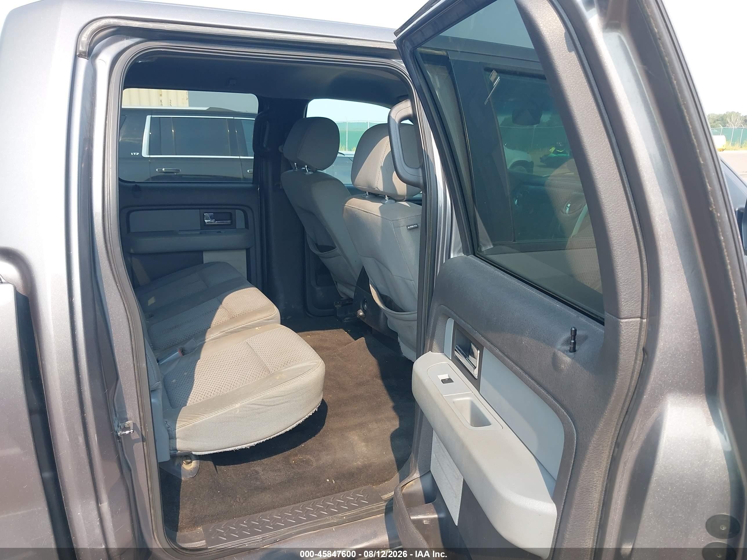 2013 Ford F-150 Xlt Серый vin: 1FTFW1ET0DKG51172
