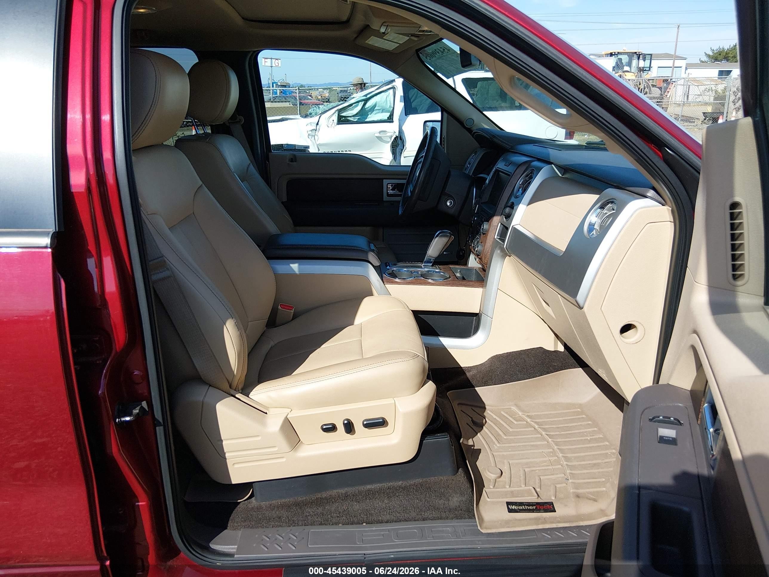 2014 Ford F-150 Lariat Red vin: 1FTFW1ET0EFC43197