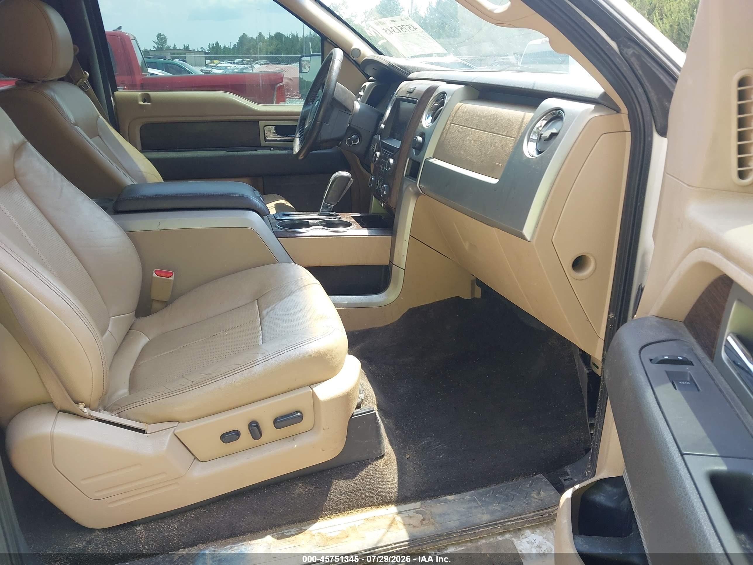 2014 Ford F-150 Lariat White vin: 1FTFW1ET0EKF32863
