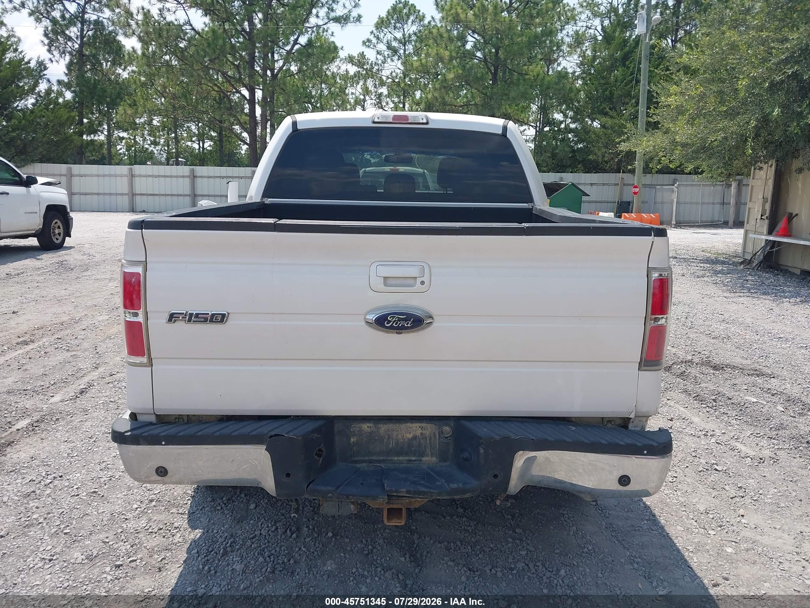 2014 Ford F-150 Lariat White vin: 1FTFW1ET0EKF32863