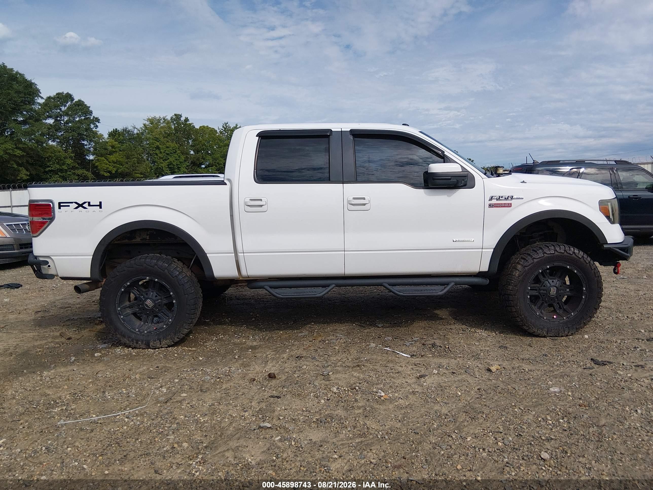 2011 Ford F-150 Lariat White vin: 1FTFW1ET1BFB80672