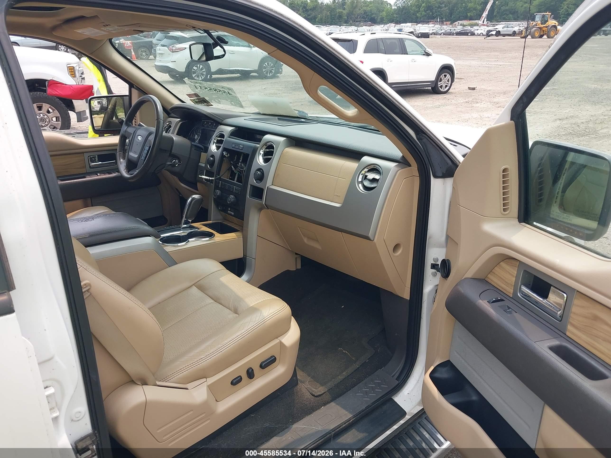 2011 Ford F-150 Lariat White vin: 1FTFW1ET1BFC67357