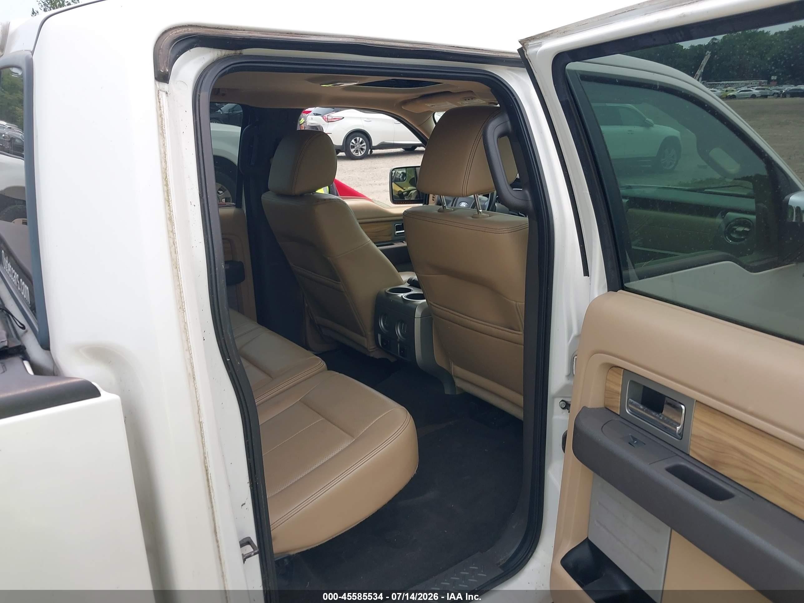 2011 Ford F-150 Lariat White vin: 1FTFW1ET1BFC67357