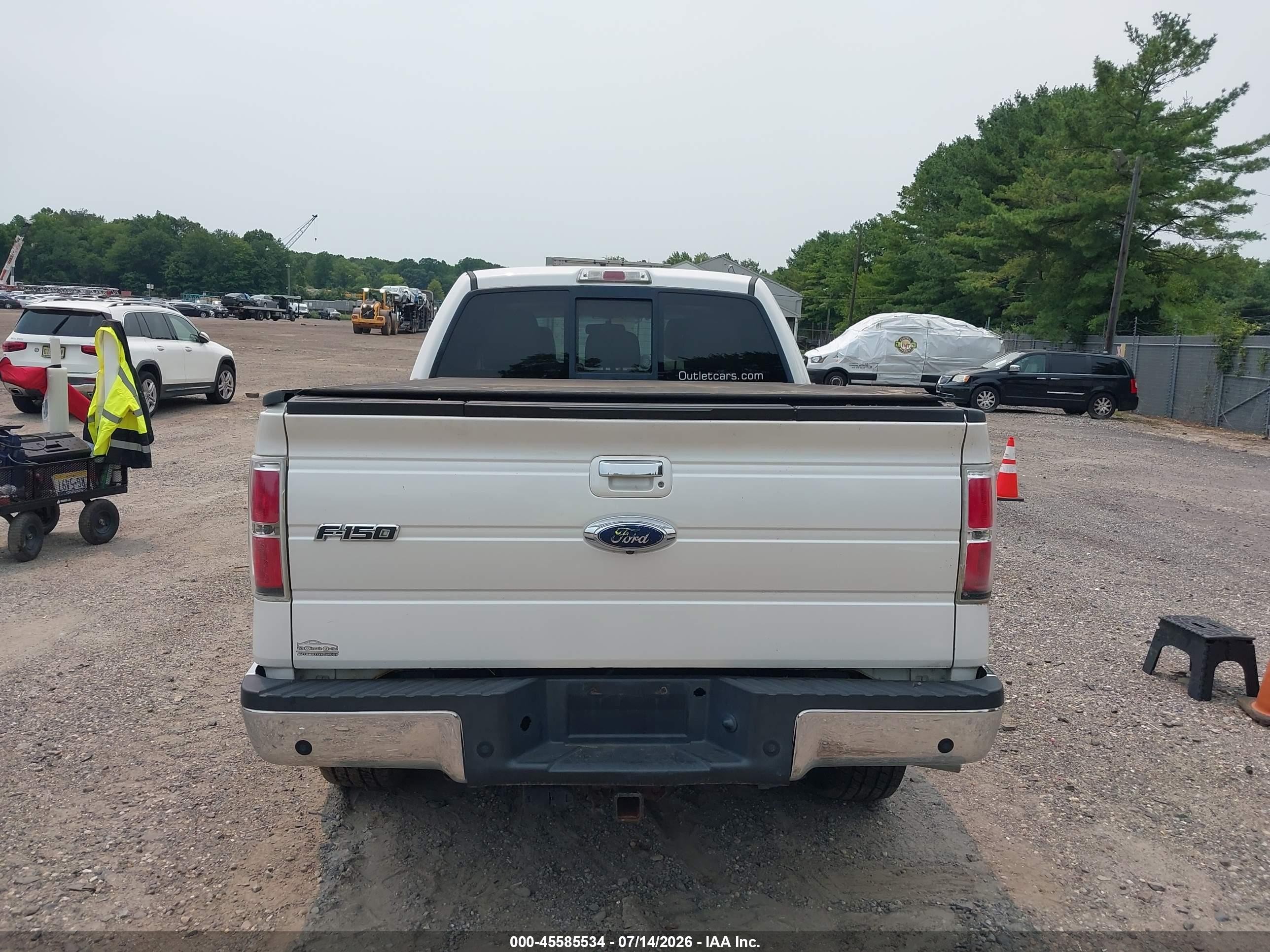 2011 Ford F-150 Lariat White vin: 1FTFW1ET1BFC67357