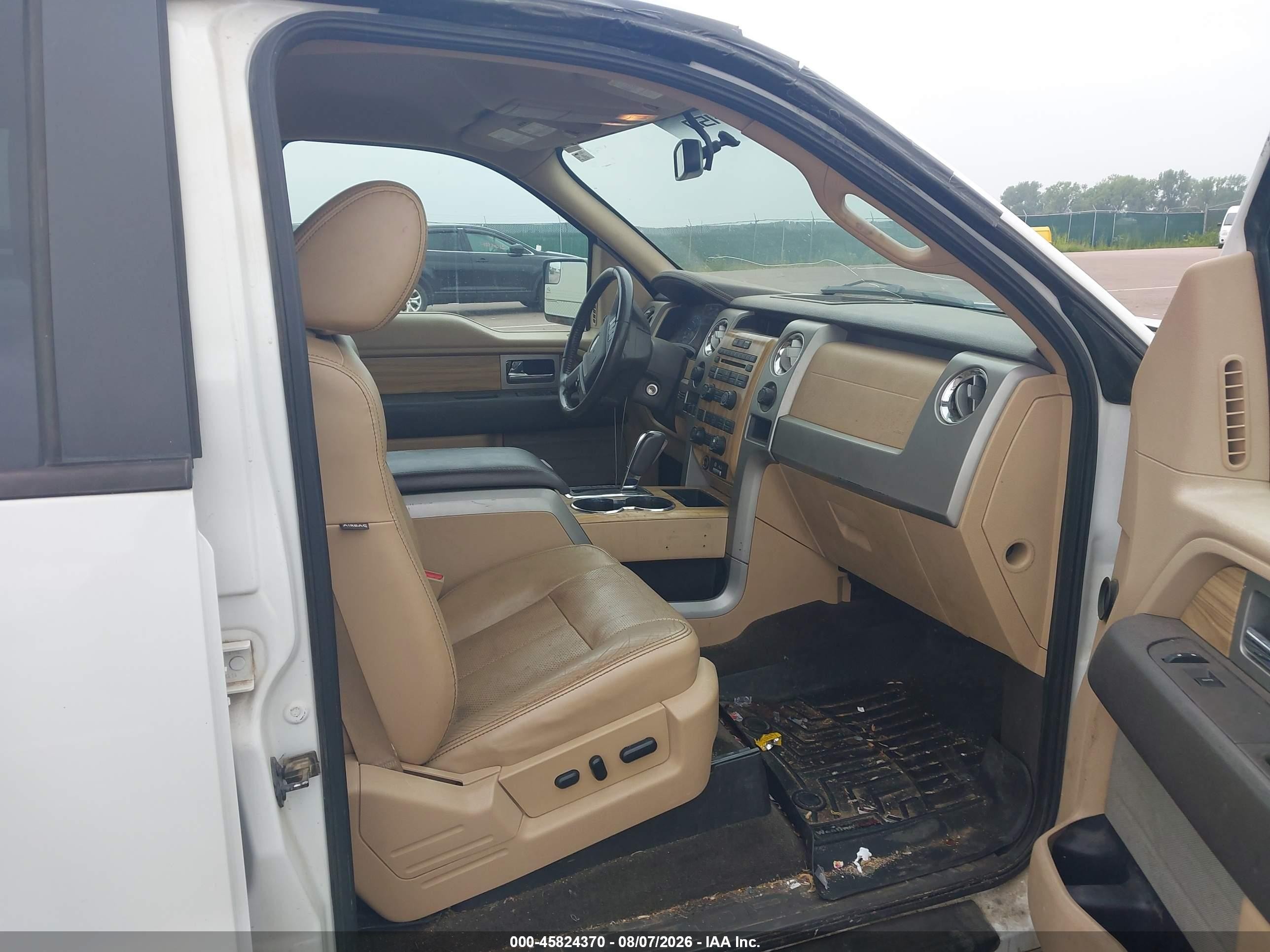 2011 Ford F-150 Lariat White vin: 1FTFW1ET1BFC72428