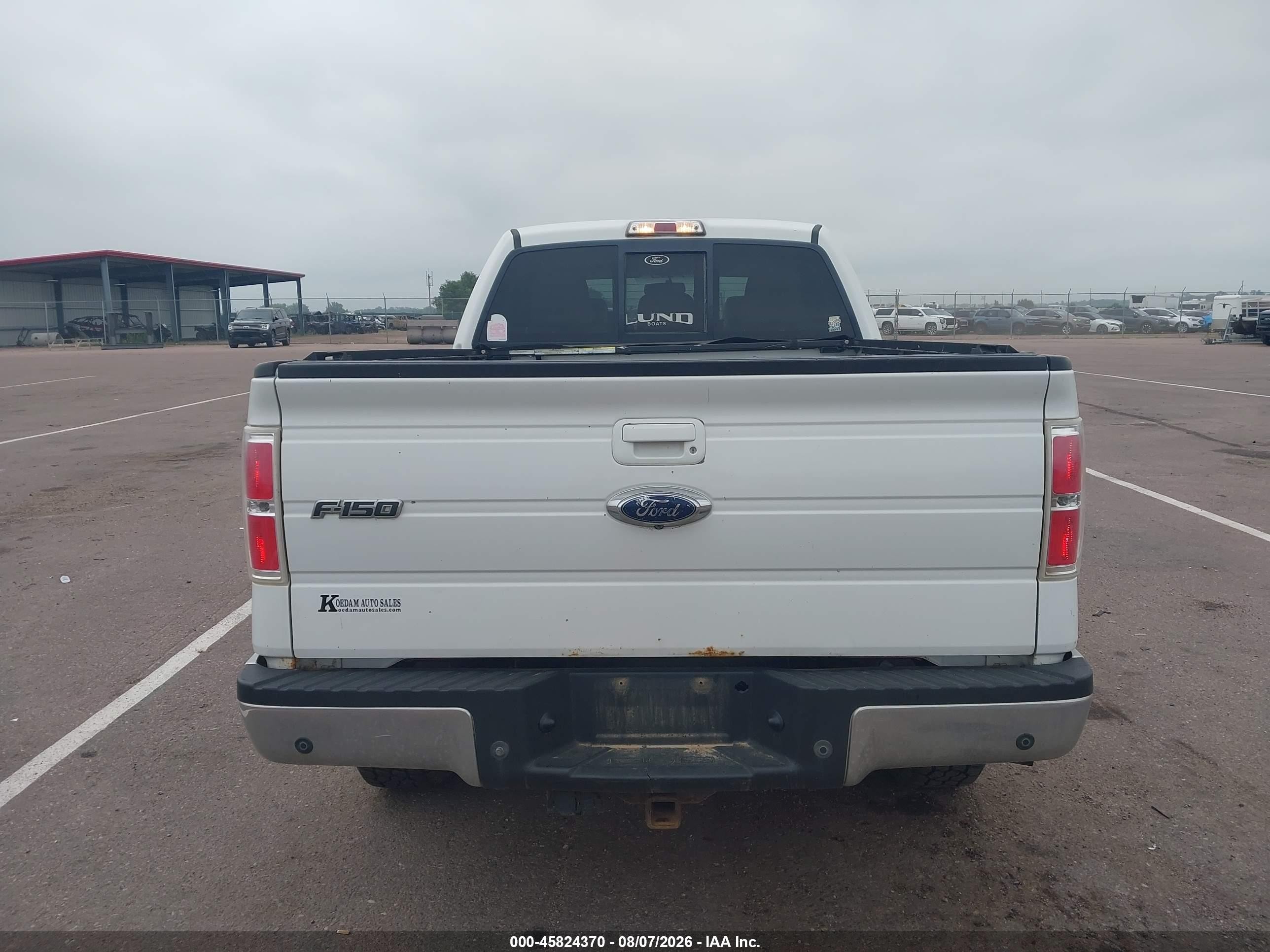 2011 Ford F-150 Lariat White vin: 1FTFW1ET1BFC72428