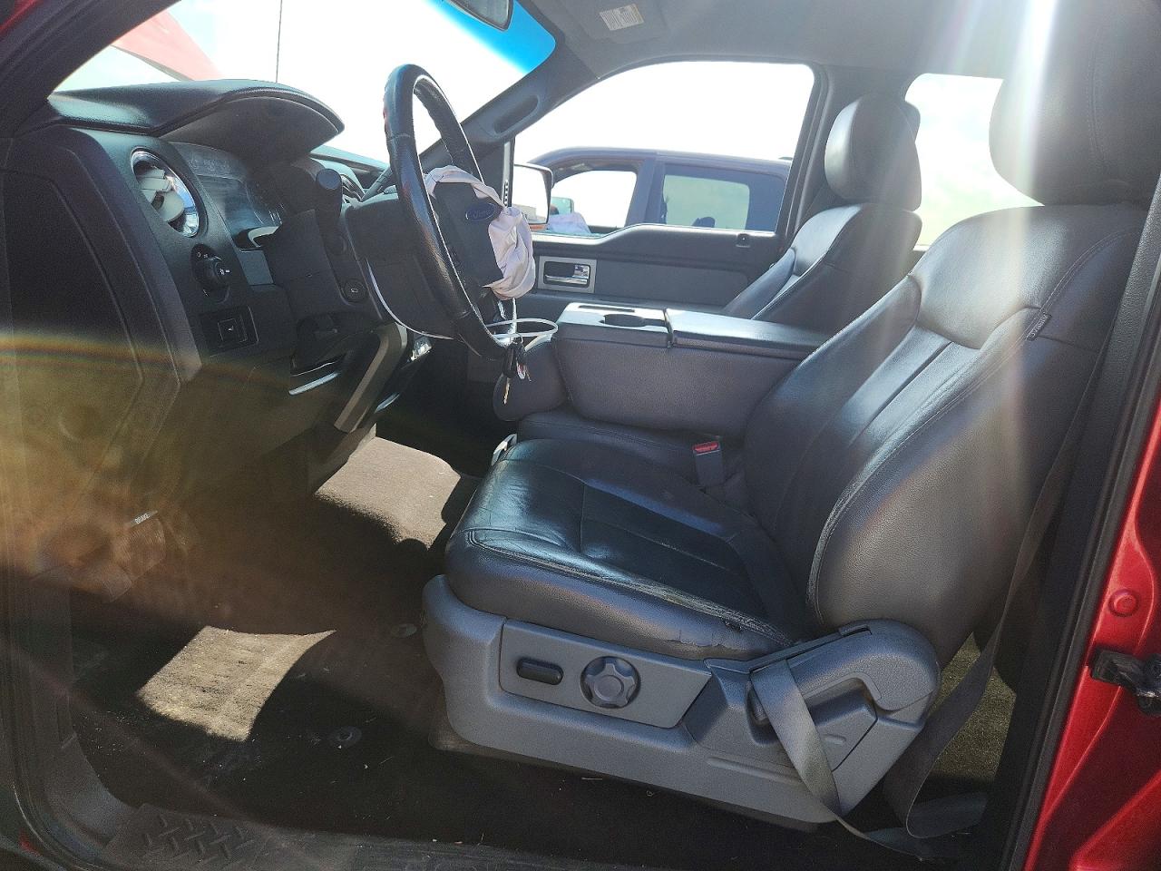 2011 Ford F150 Supercrew Red vin: 1FTFW1ET1BFD26407