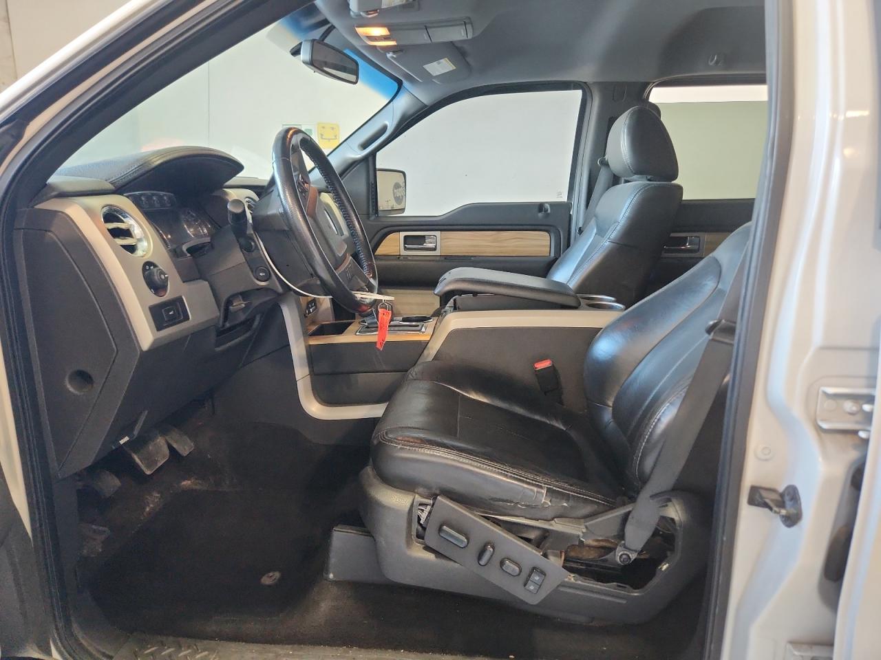 2011 Ford F150 Supercrew White vin: 1FTFW1ET1BFD39383 Damage: Left Front Seat Cushion, Worn, Acceptable