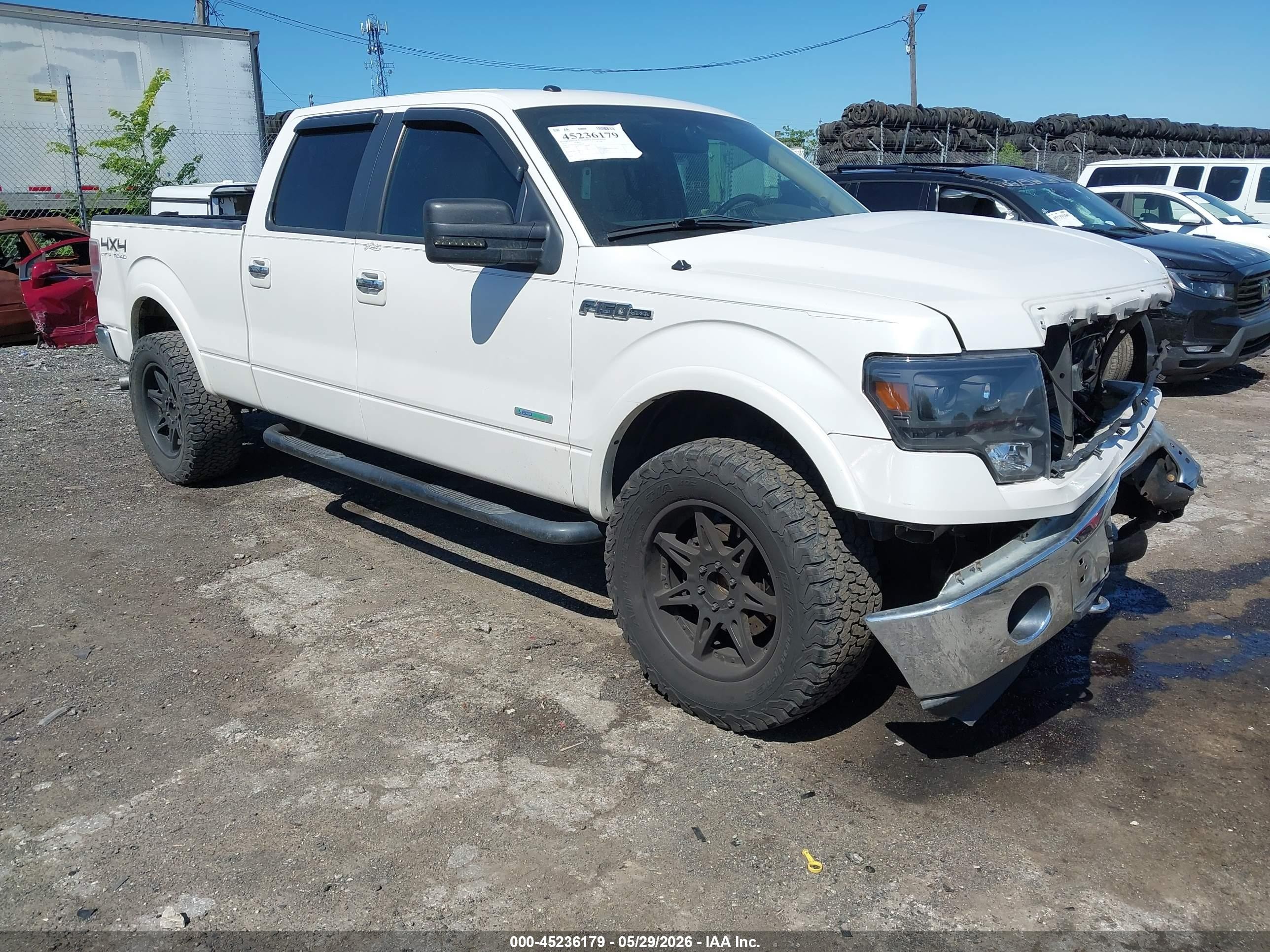 2012 Ford F-150 Lariat White vin: 1FTFW1ET1CFB40139